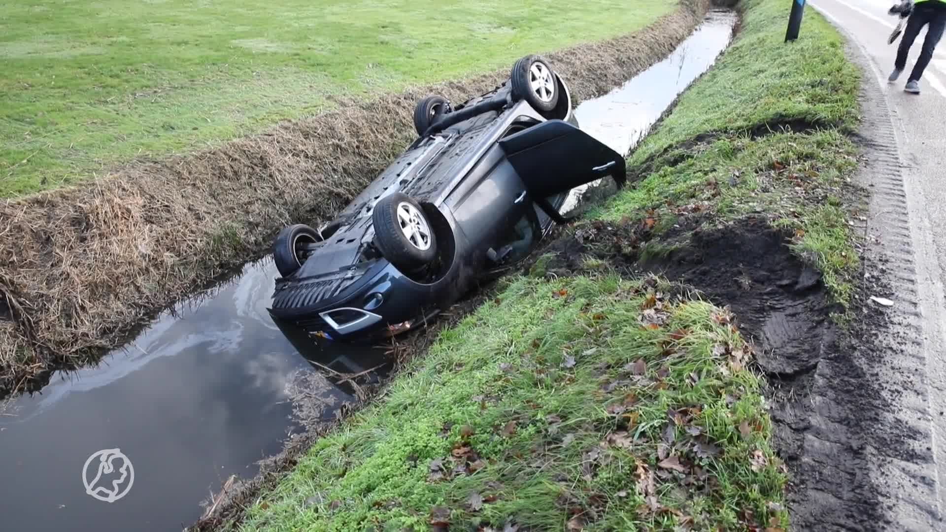 Helden weten kinderen maar net uit ijskoud water te redden na zwaar ongeluk