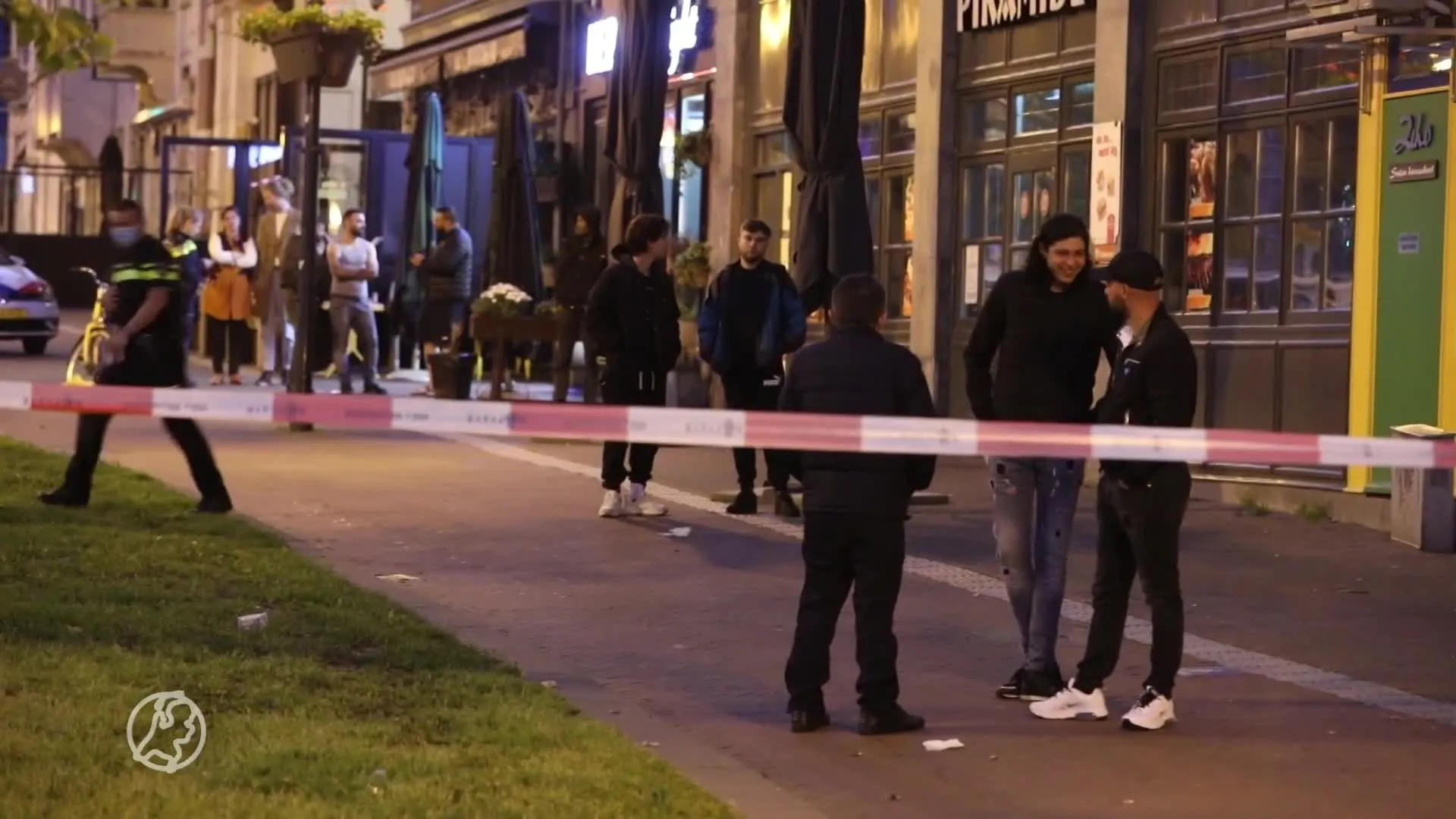 Grote brand in shishalounge onder bioscoop in Arnhem, politie...