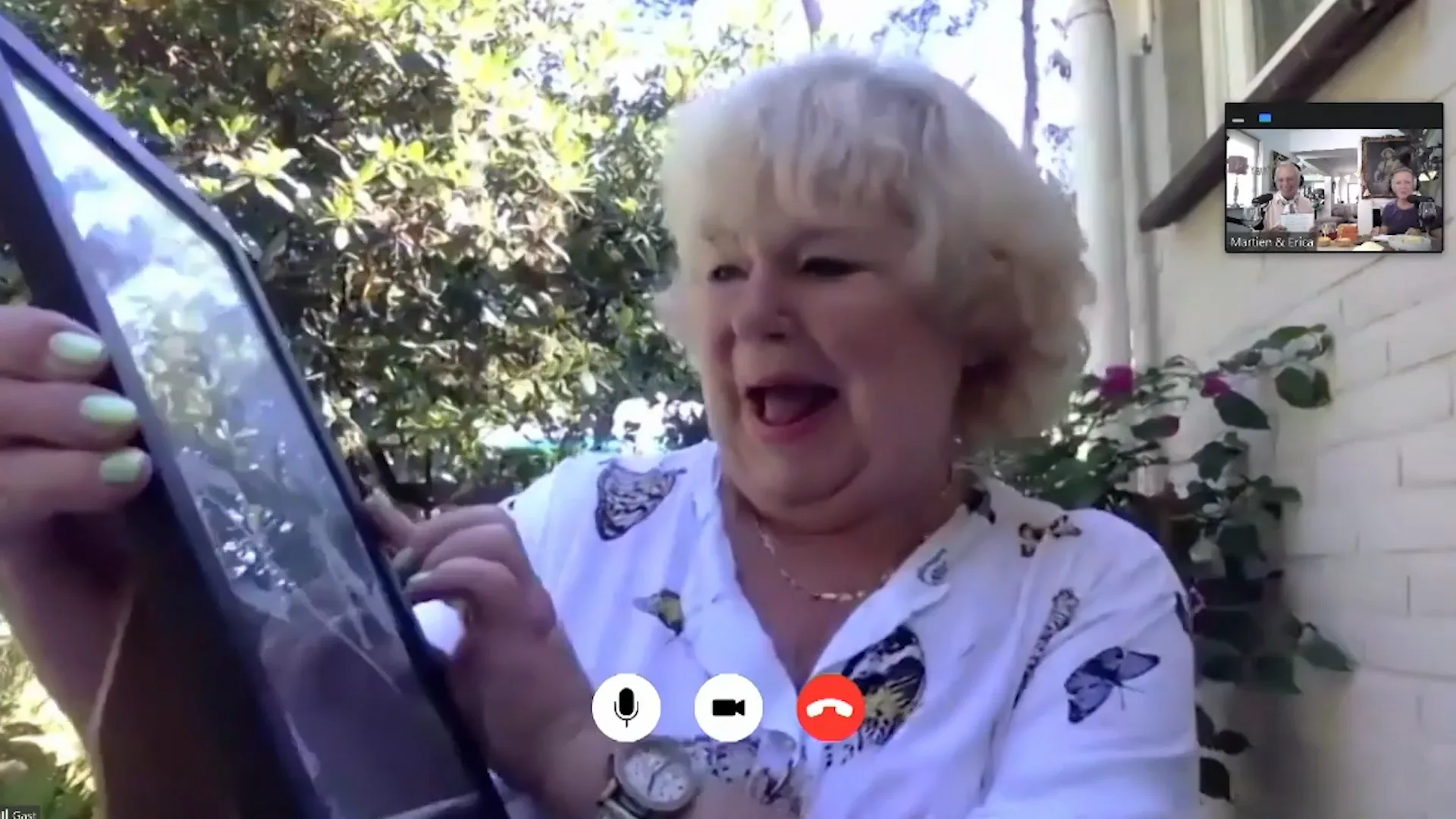 Tineke de Nooij laat terugblik aan Radio Veronica zien