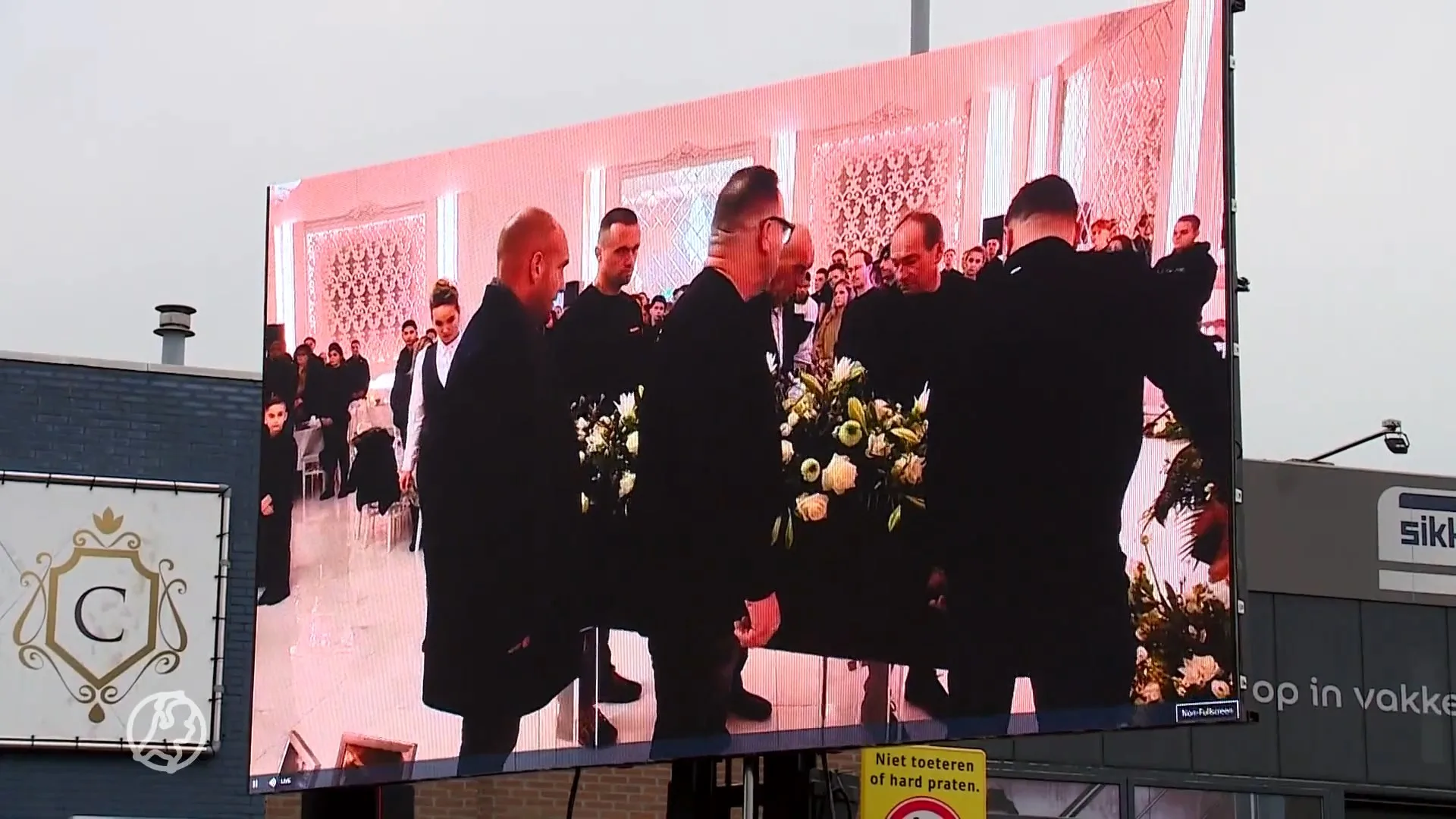 Familie en vrienden nemen afscheid van verongelukte Anthony (16) en Levi (15)