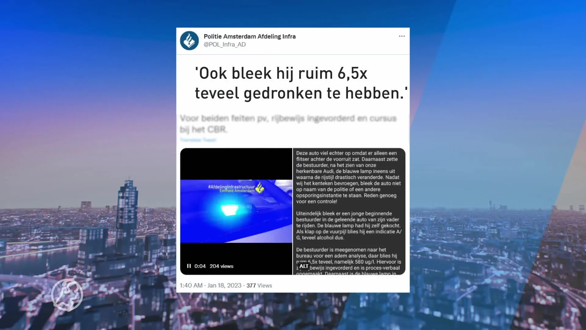 Agenten zetten neppe politieauto met zwaailicht aan de kant op A10