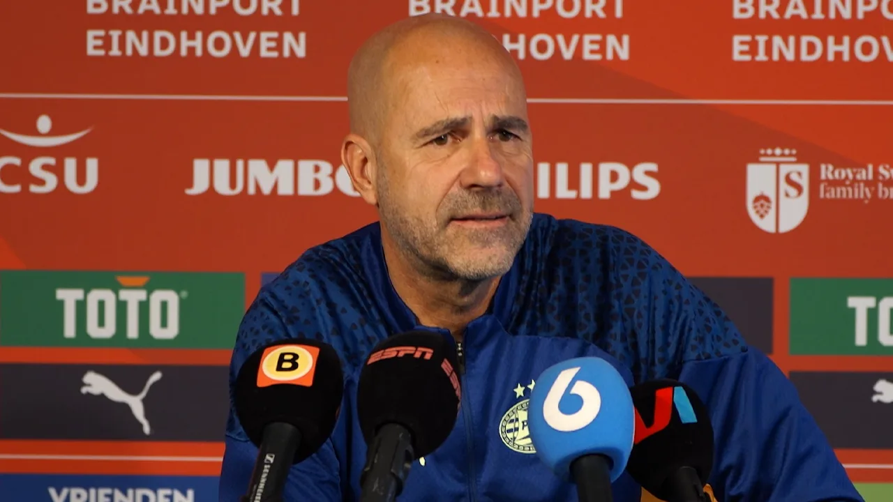 Vandaag Inside-verslaggever afgekapt door PSV-perschef: 'Want ik ga de boete niet betalen!'
