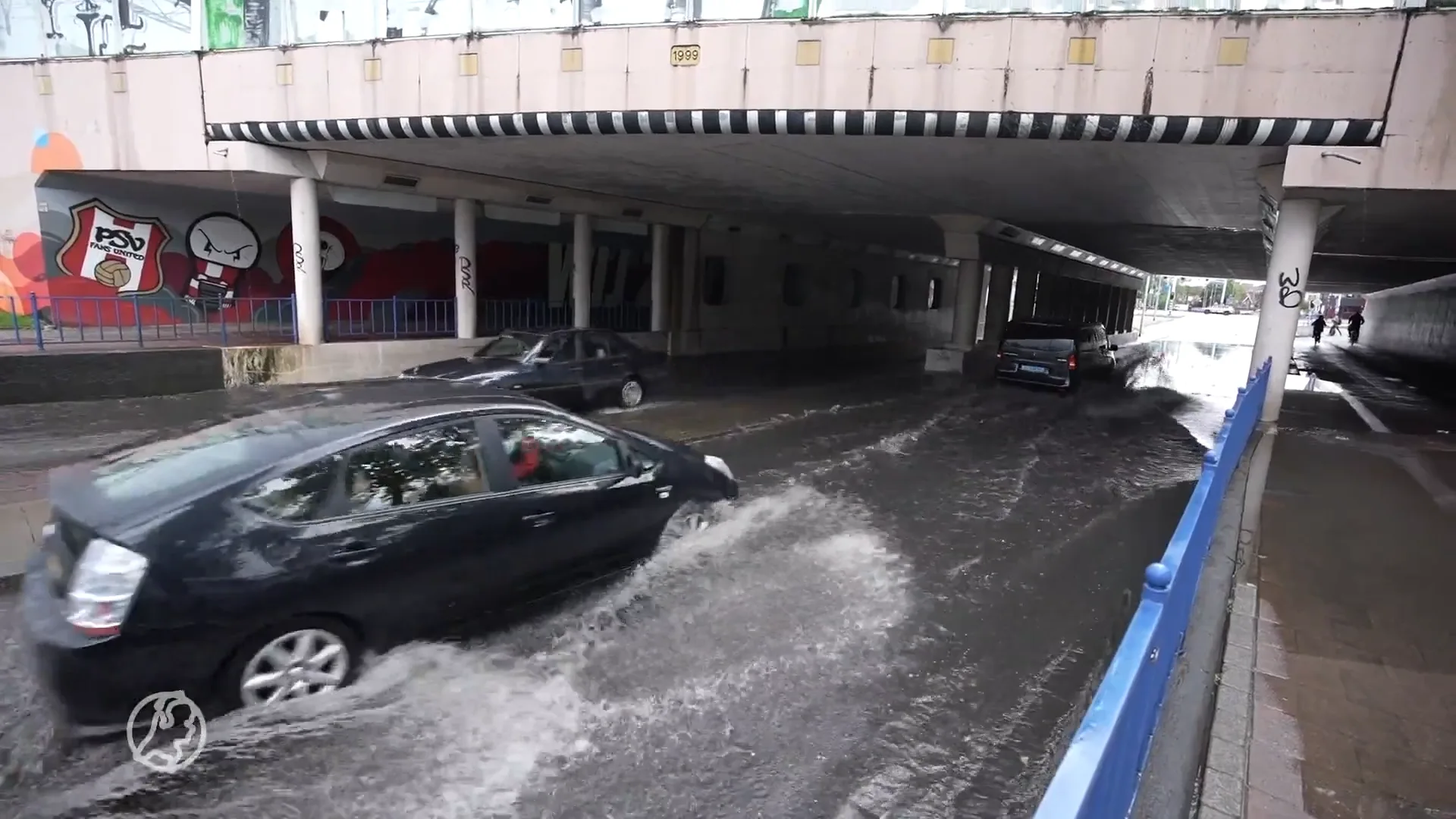 Wateroverlast in Brabant en blikseminslag in Amsterdam