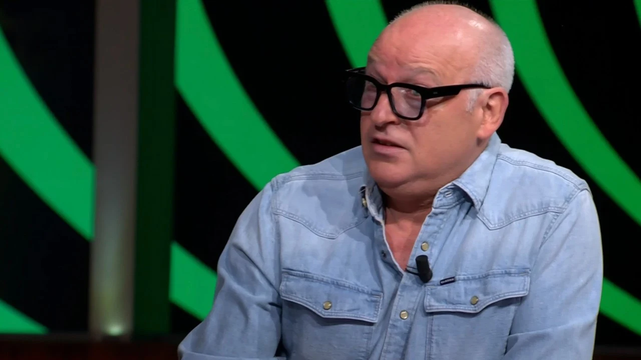 René laakt actie Hummels: 'Wat heeft dat voor zin?'