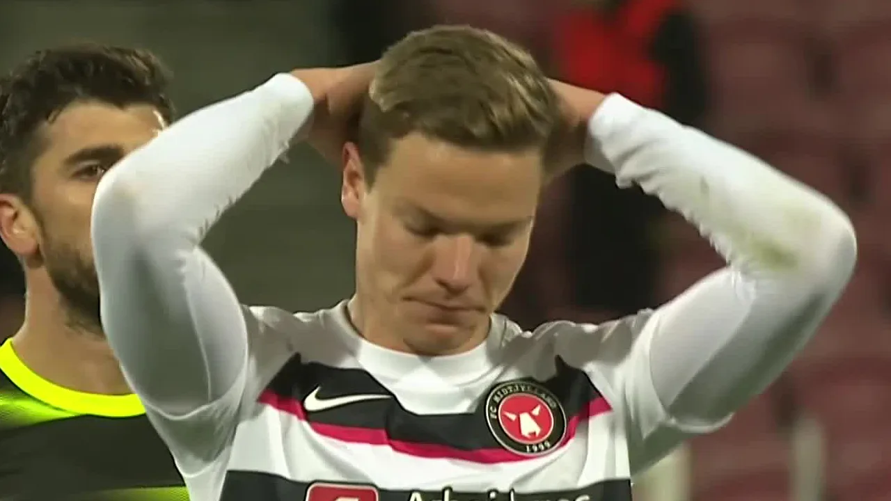 VIDEOGOAL: FC Midtjylland - Sporting Lissabon 0-4 (Eigen Goal Gartenmann)