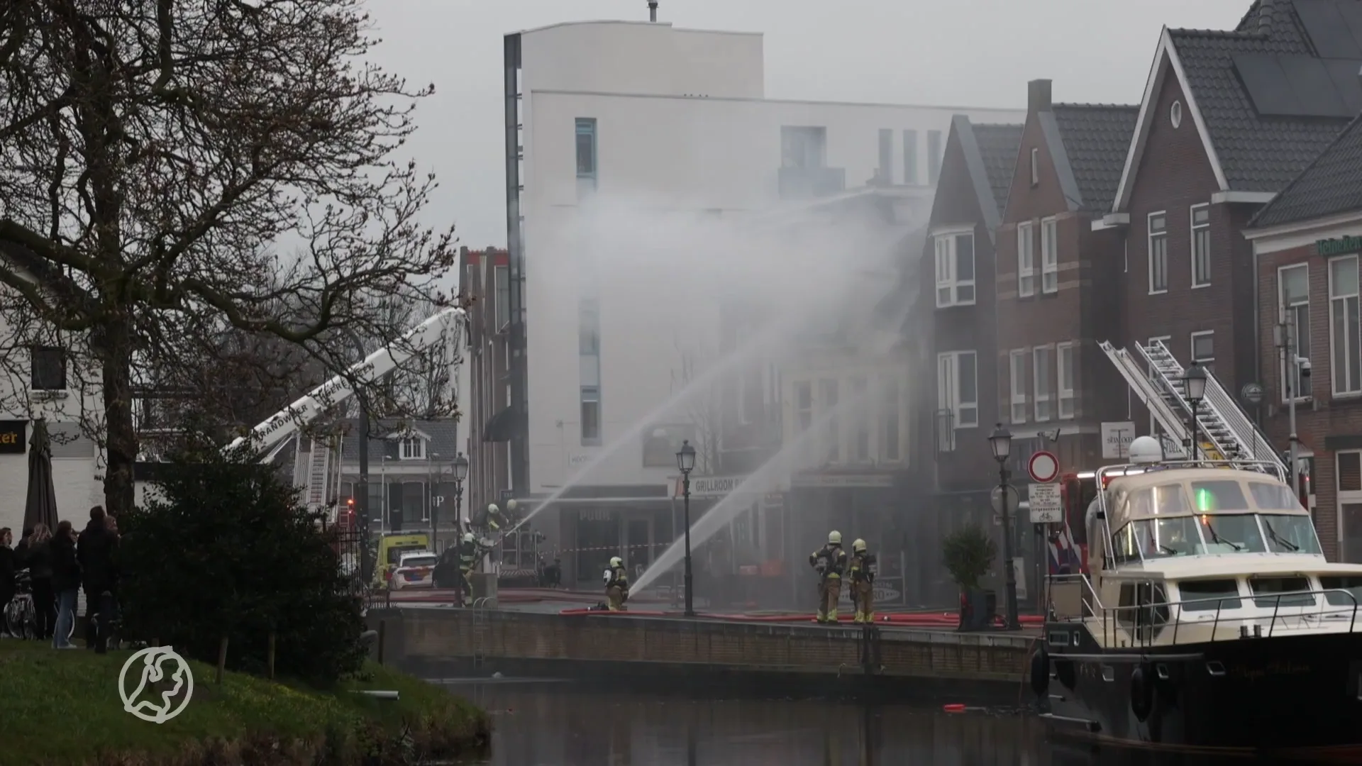 Grote brand in woning in centrum Heerenveen