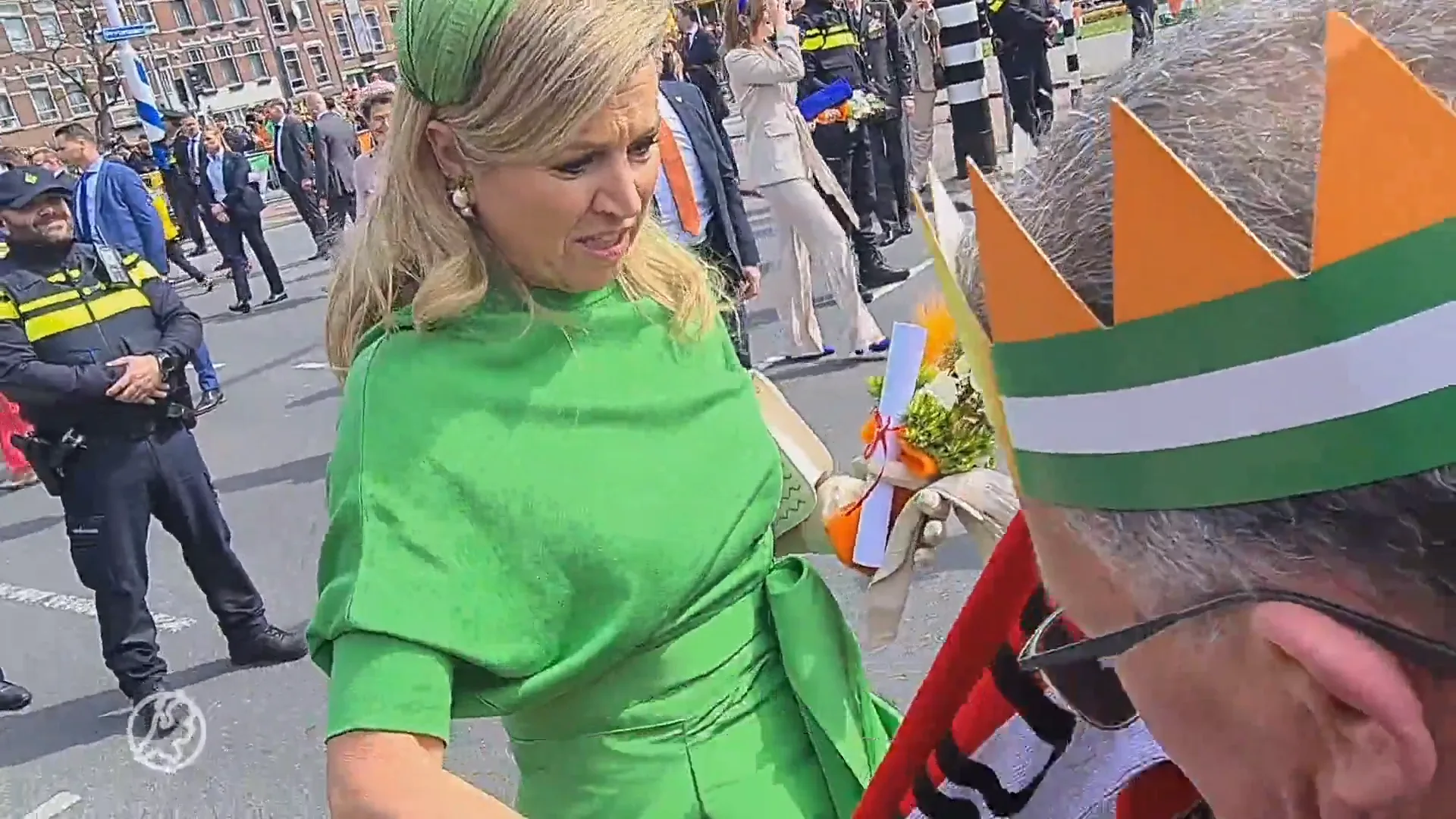 Feyenoorder Frans gaf zijn sjaaltje aan Máxima