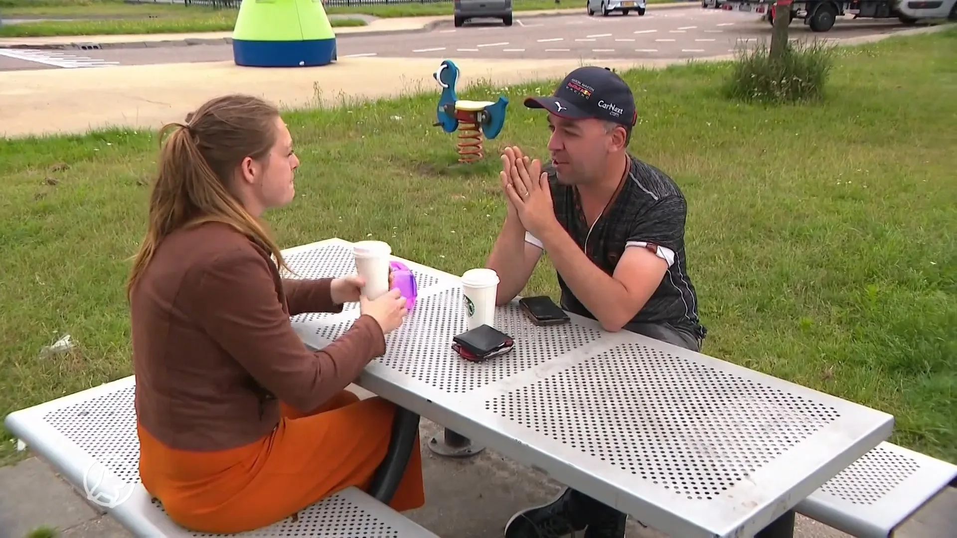 Kampeerders bij grensovergang Hazeldonk maken zich niet druk: 'Maar ik wacht nog wel op mijn testuitslag'