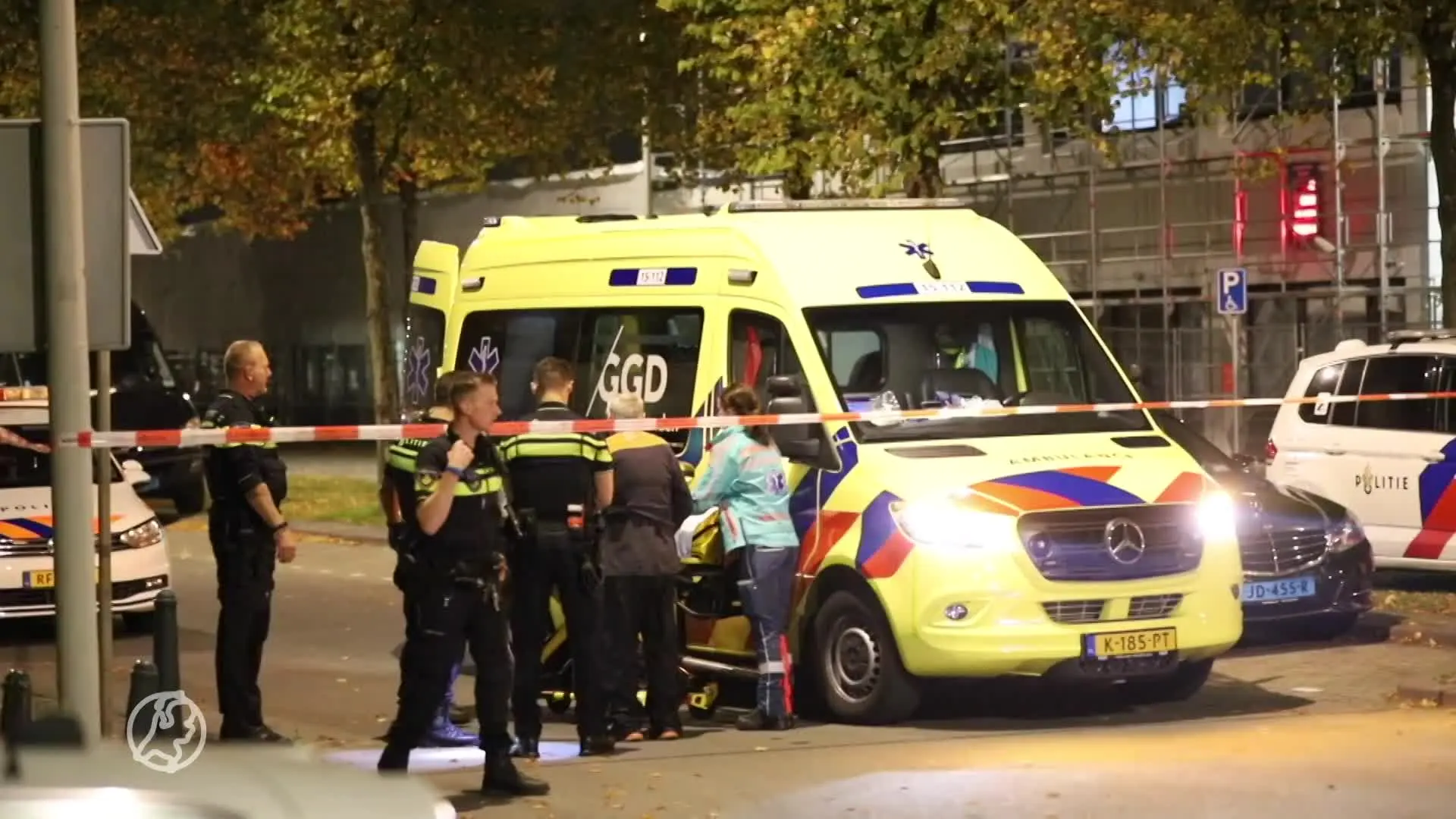 Heldhaftige krantenbezorger moet redding van vrouw met zes messteken bekopen