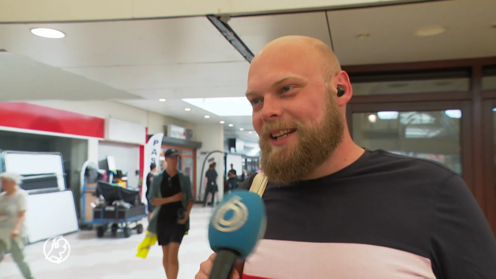 Alphens winkelcentrum 11 jaar na schietdrama decor van politiescène: 'Dit is toch bizar?'