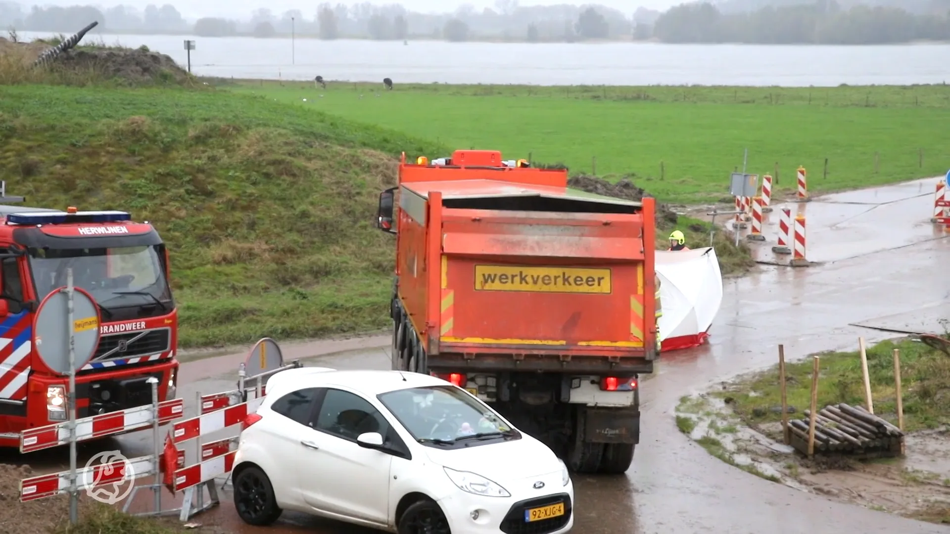 Dode door ongeval tijdens dijkwerkzaamheden in Herwijnen