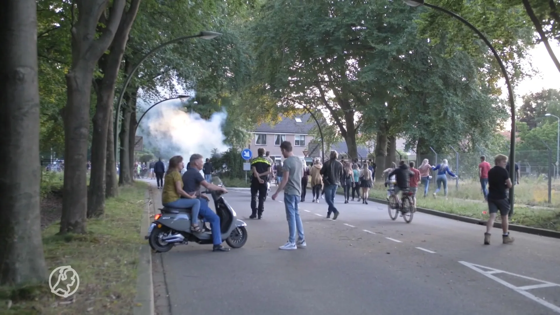 Jongeren uit Harskamp protesteren tegen komst Afghanen