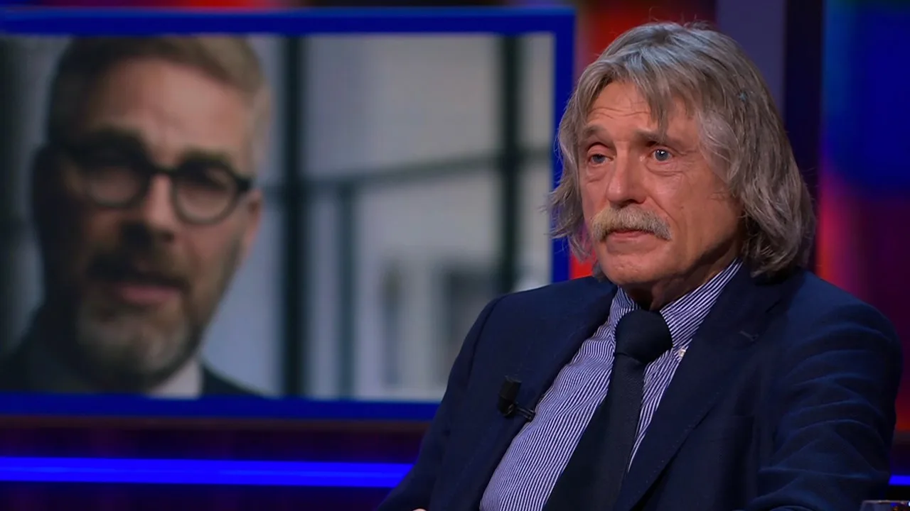 ‘Sidney Smeets gooit alle vuiligheid bij ons op tafel, maar z...