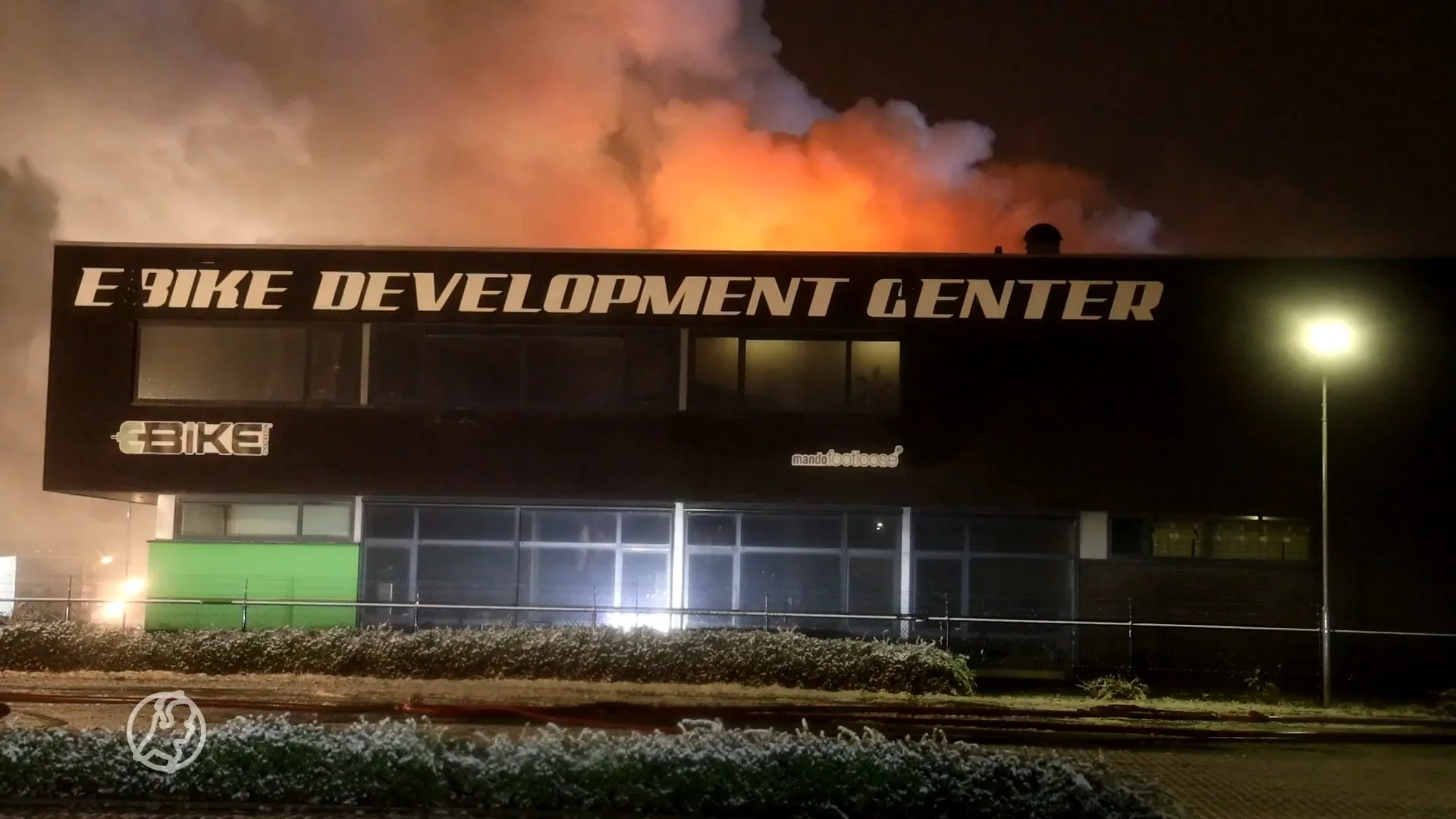 Uitslaande brand bij E-Bike Development Center in Cuijk