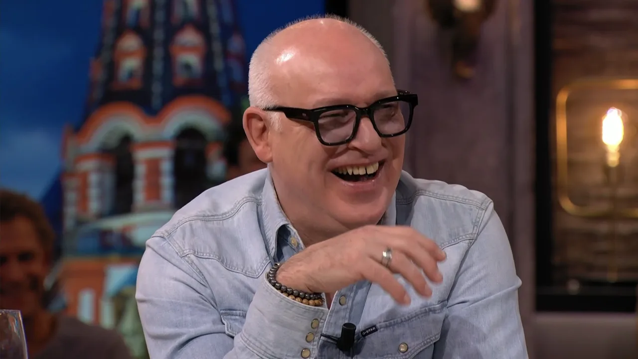 VI-trio lacht om flauw filmpje van Poetin en Macron