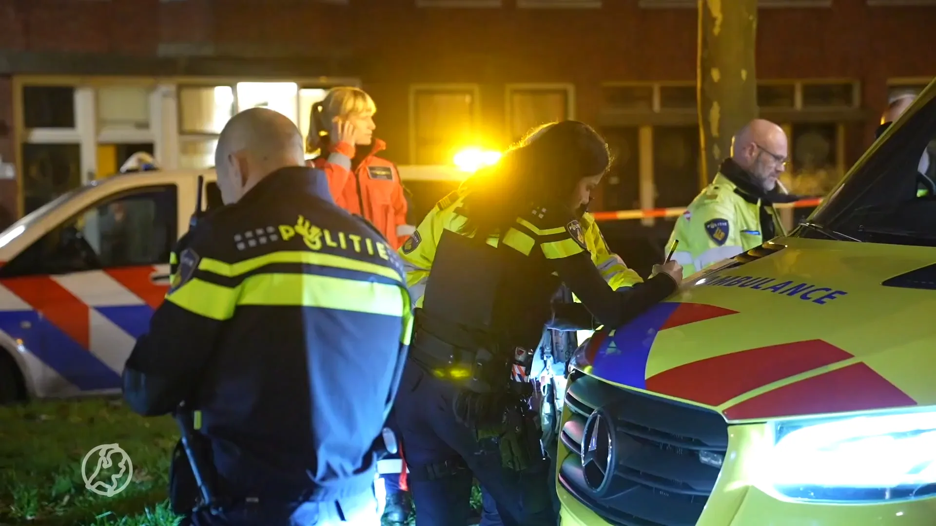 Twee voetgangers gewond door aanrijding op zebrapad Rotterdam
