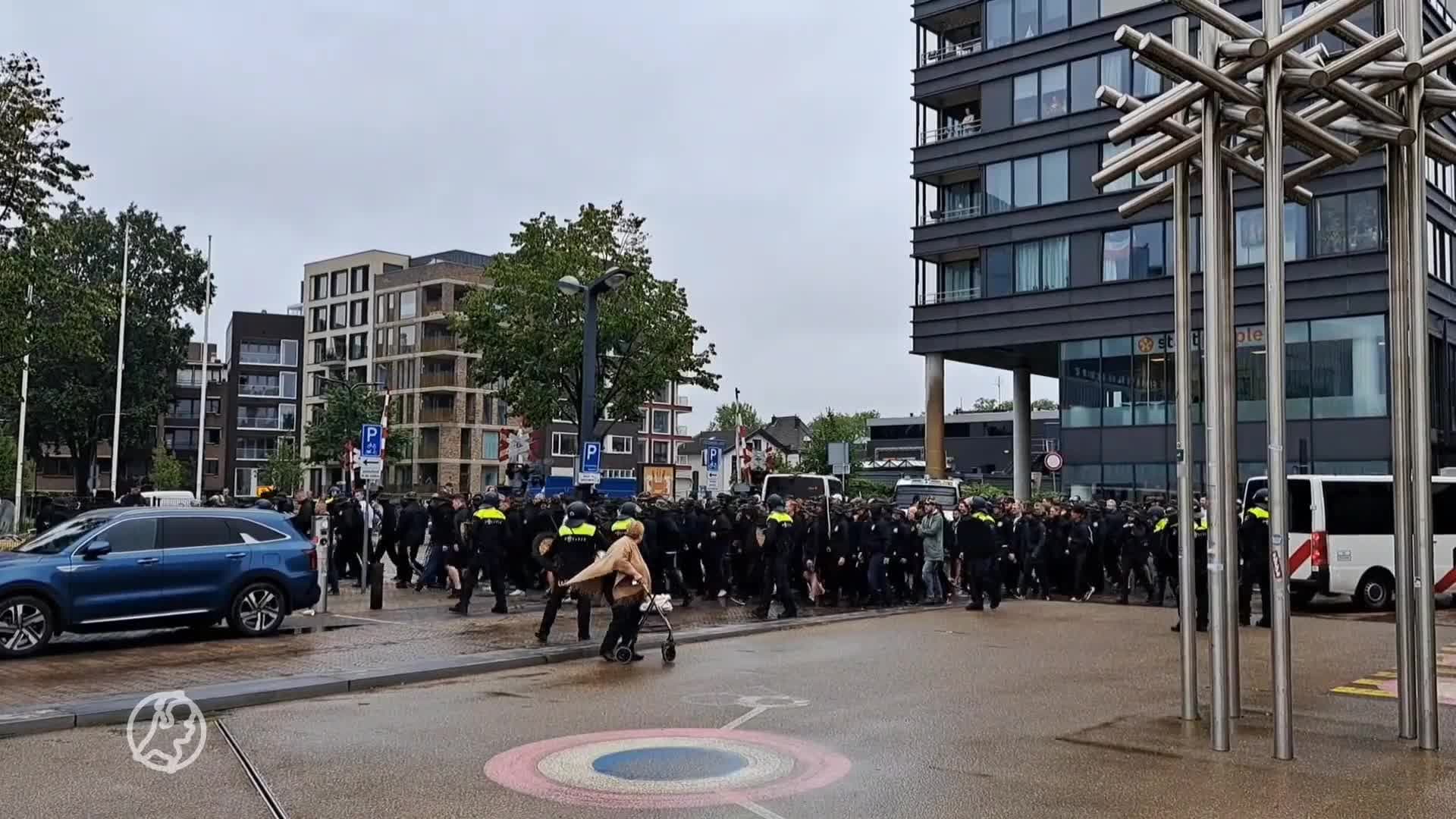 Tien arrestaties voor en na de wedstrijd FC Twente - Hammarby IF