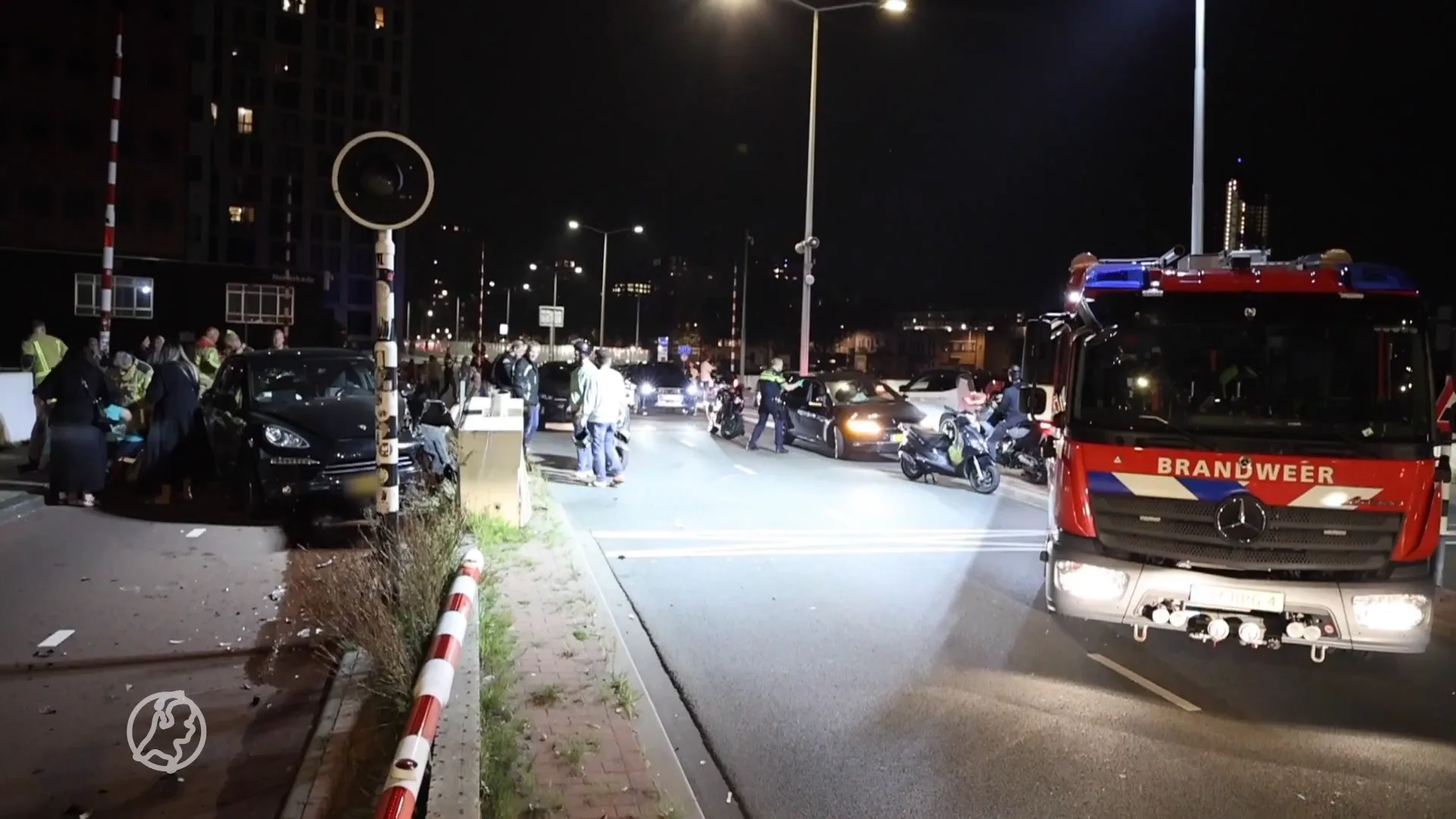 Meerdere gewonden bij ongeluk in Den Haag, politie zoekt doorrijder
