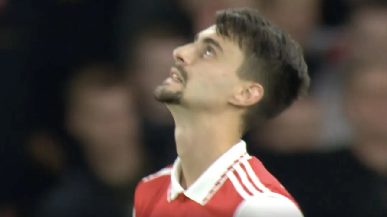 KANS: Vieira schiet vrije trap in het zijnet