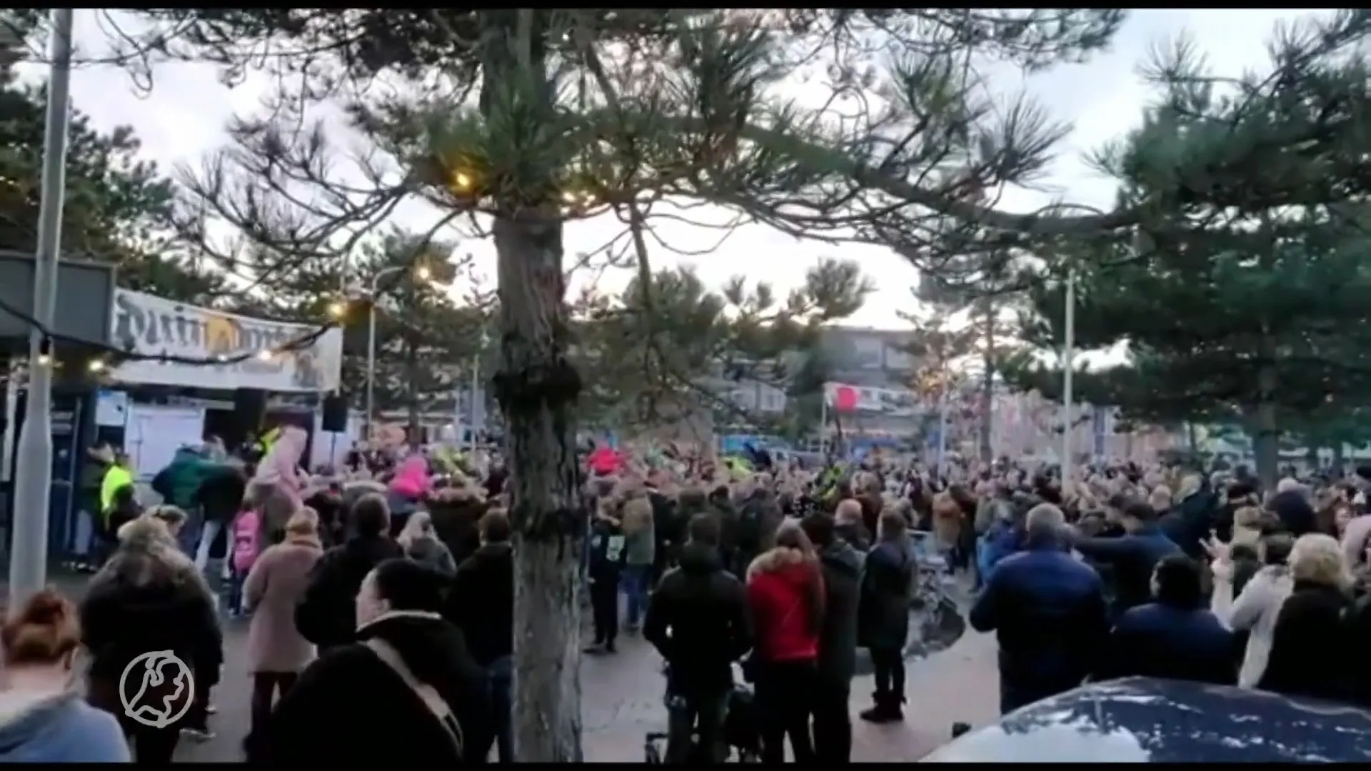 Veel vraagtekens bij gesubsidieerd feest in Duindorp