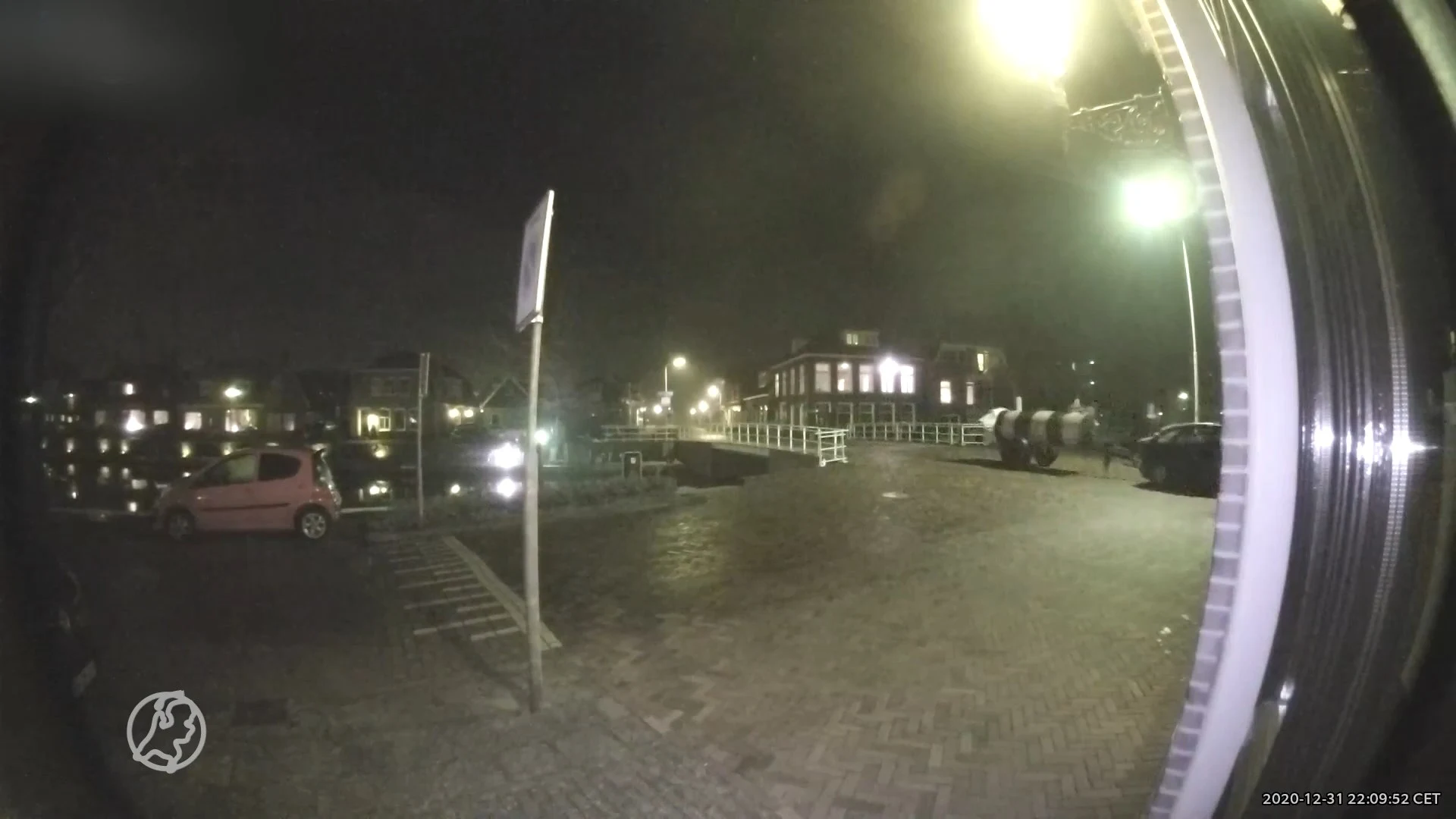 Carbidkanon in Joure op camera vastgelegd