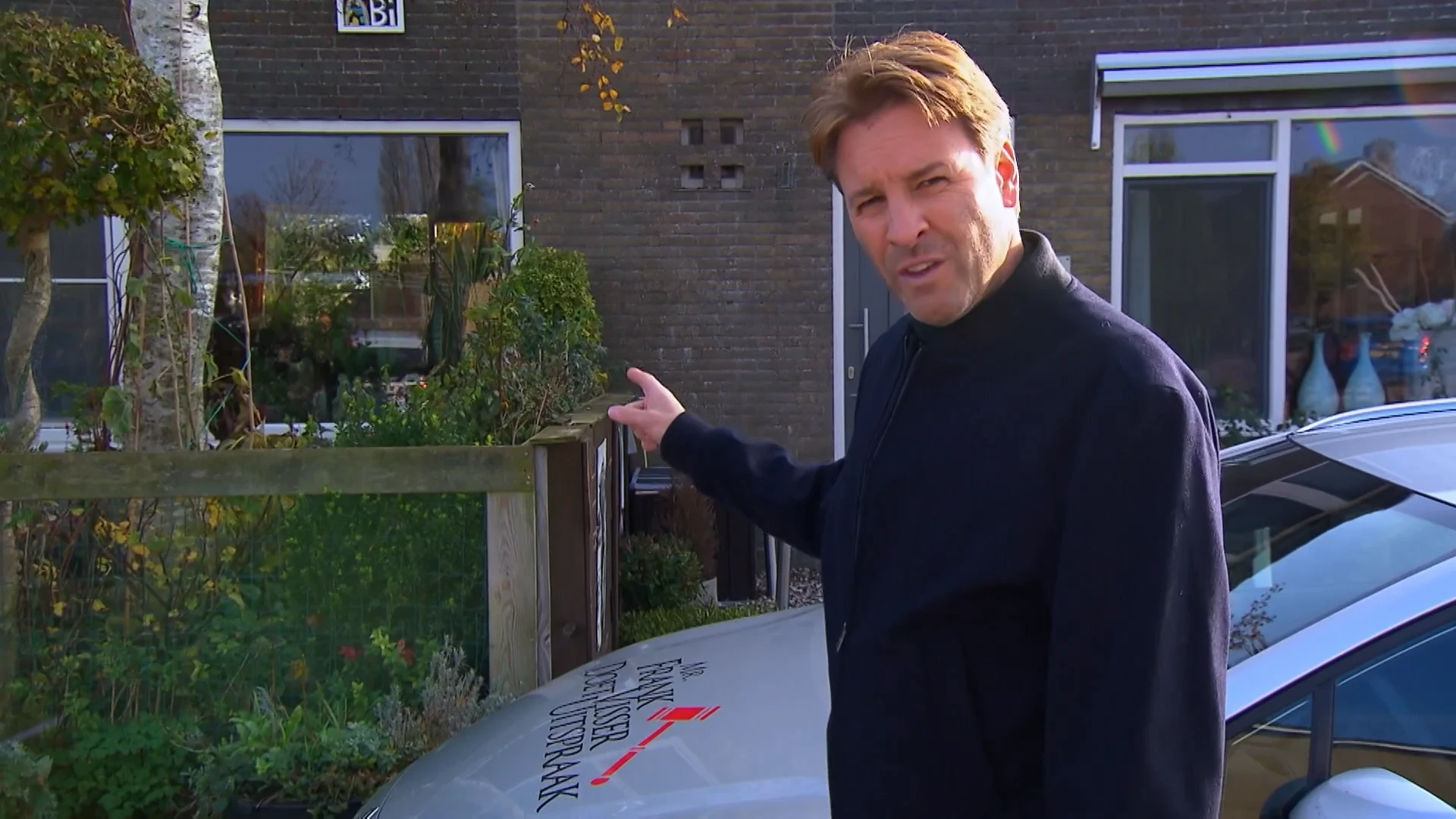 BLAFFENDE HONDEN zorgen nog steeds voor KNALLENDE RUZIE!