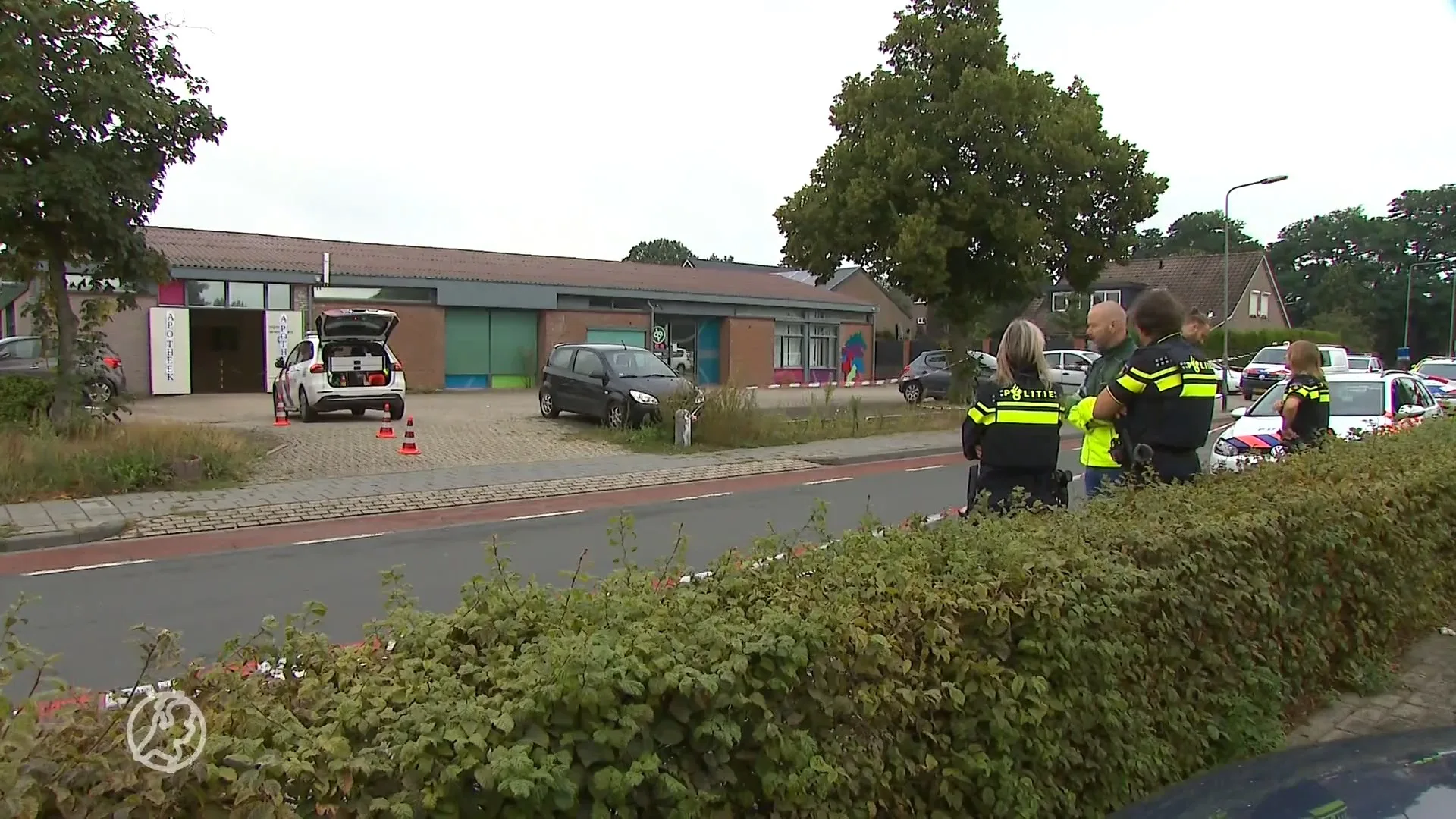 Politie schiet gewapende overvaller neer bij apotheek in Horst