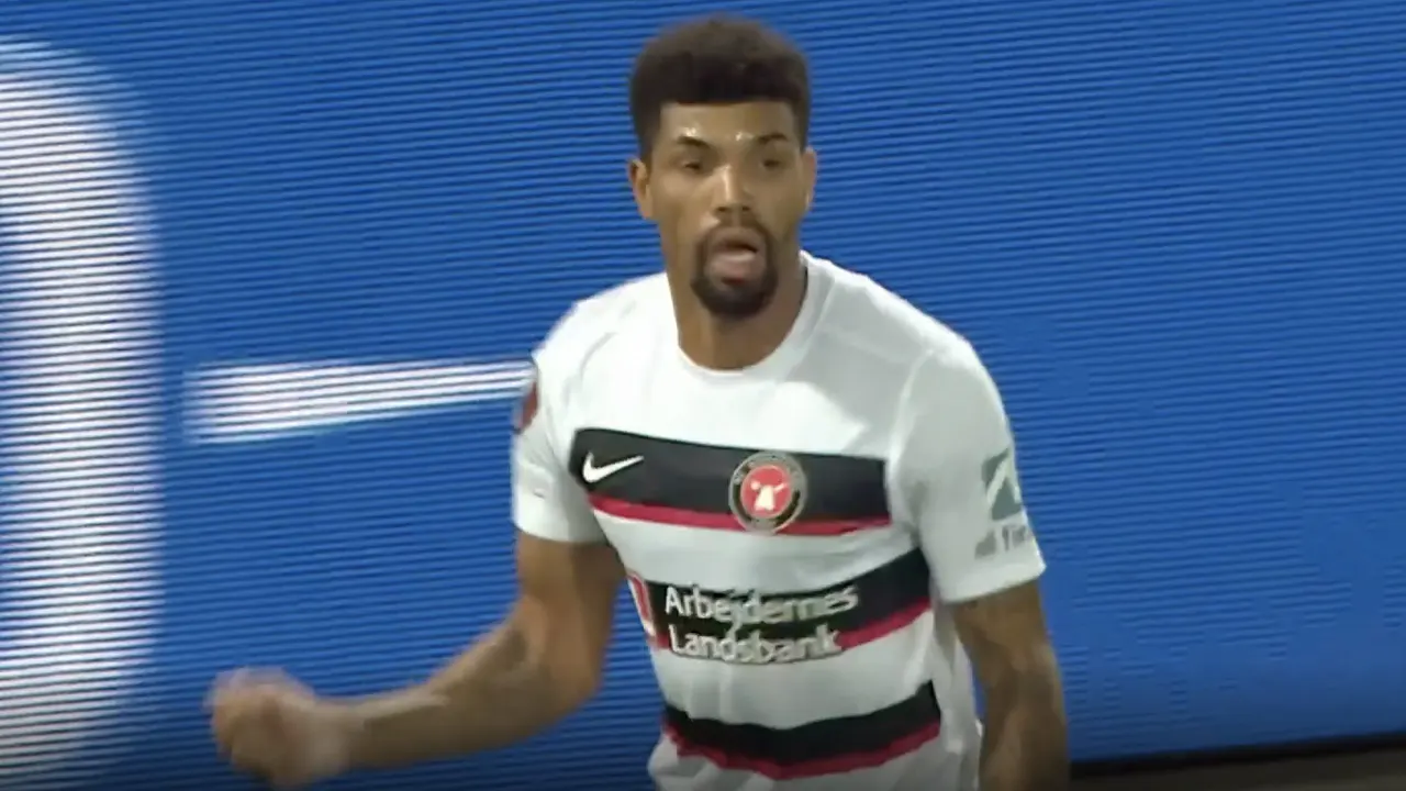 VIDEOGOAL: FC Midtjylland - Feyenoord 2-2 (Juninho)