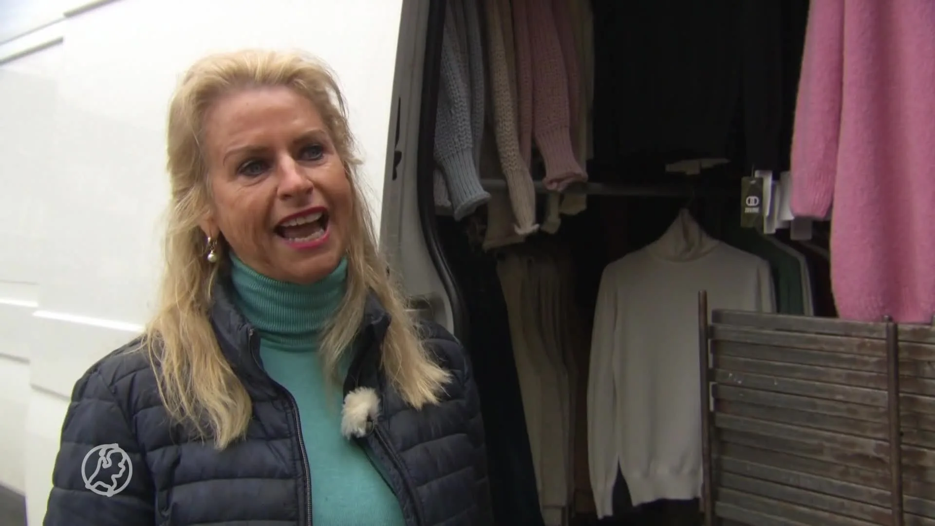 Non-food marktverkopers in rechtbank tegenover Staat: 'Politi...