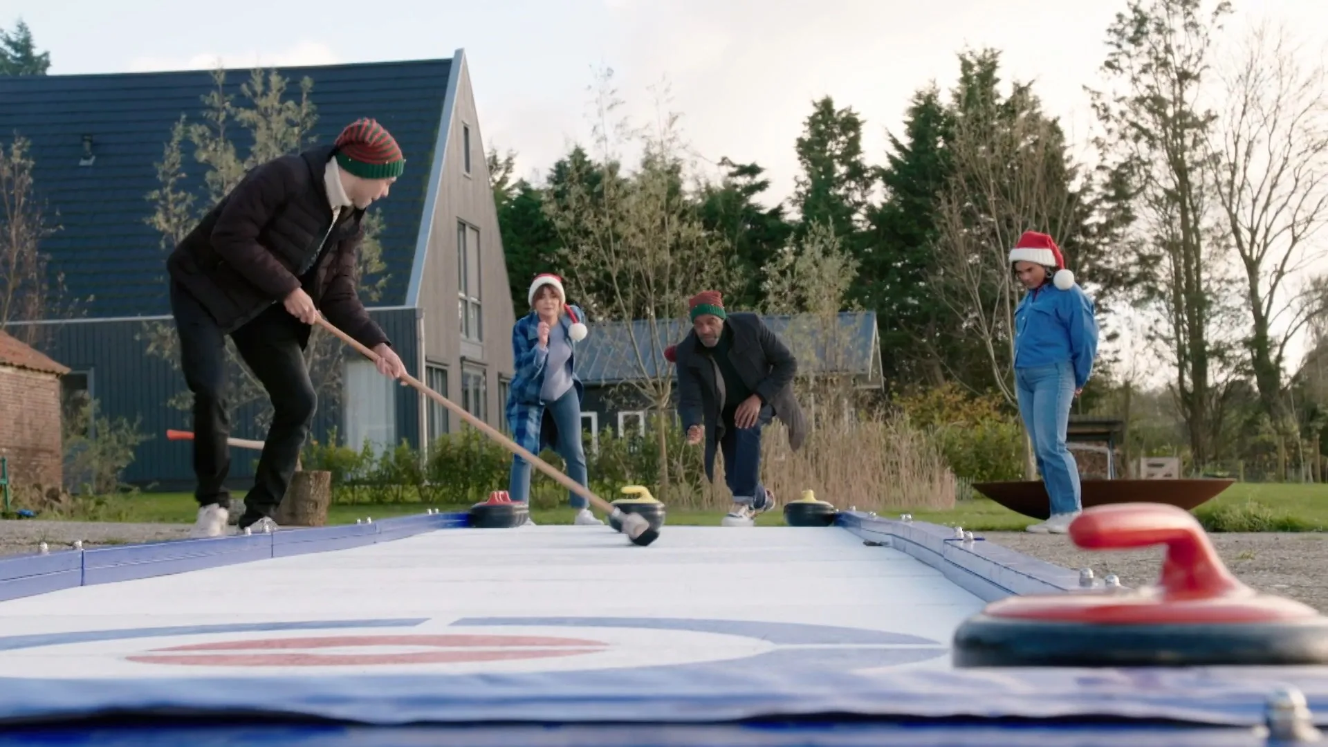 Spelletje Curlen wordt wel érg fanatiek!