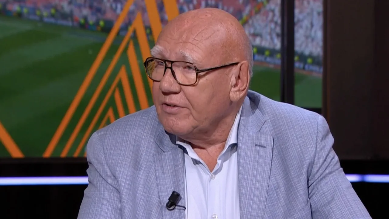 'Als je Ten Hag hebt gehad, is de keuze voor Schreuder qua karakter niet onlogisch'