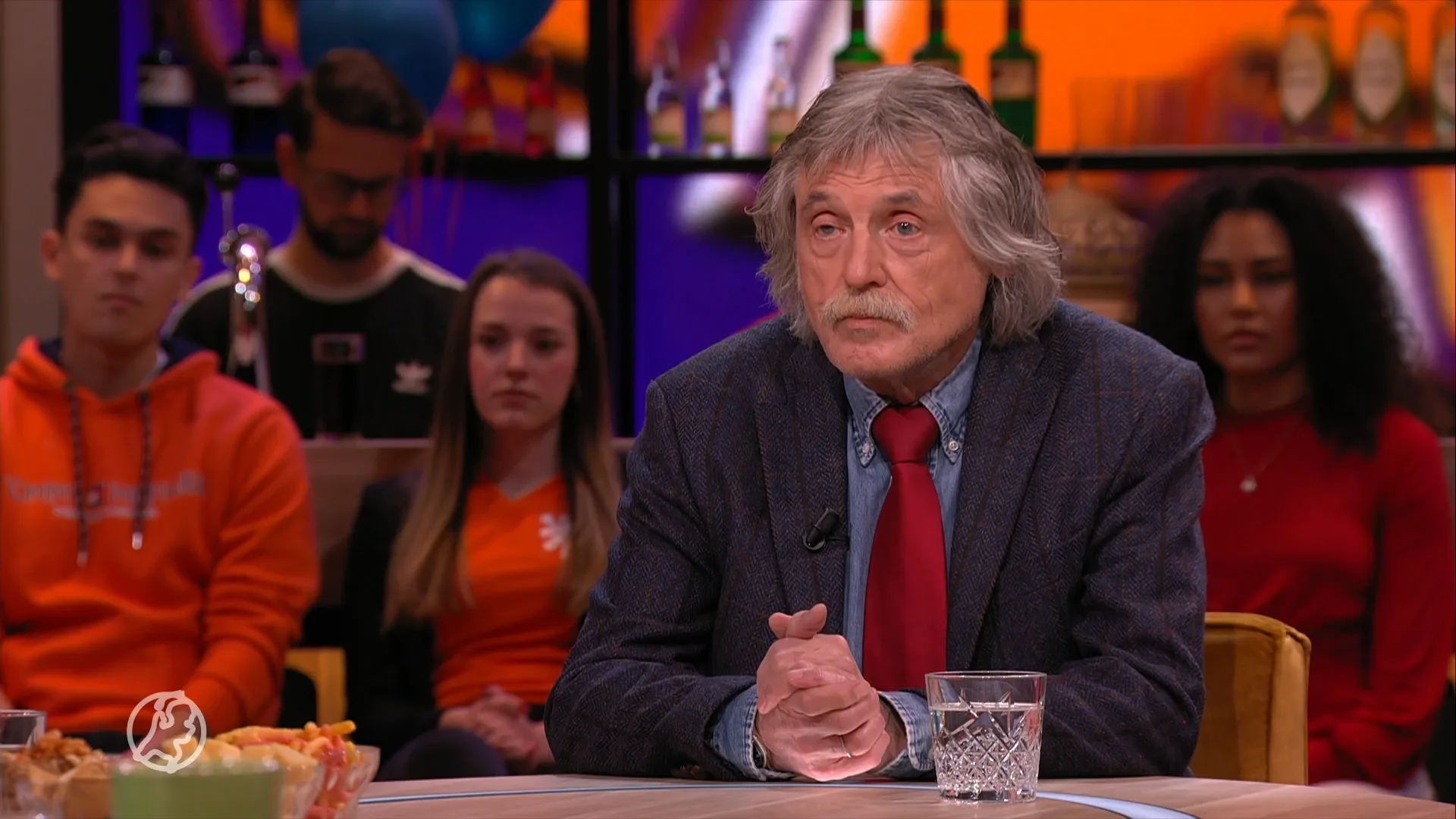 OM gaat beweringen Johan Derksen onderzoeken, roept betrokkenen op hun verhaal te doen