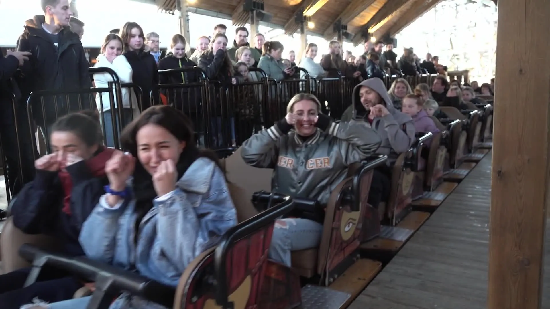 extra-fragment-achtbaan.mp4