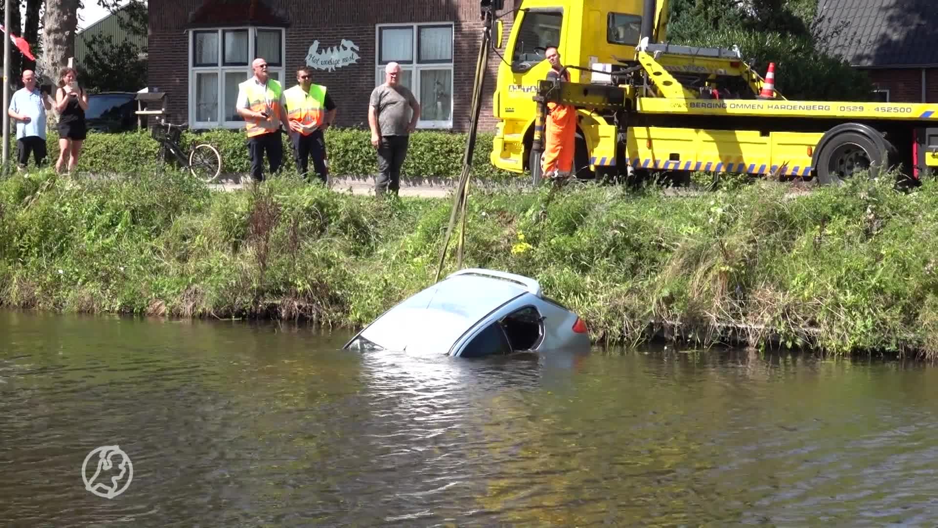Drie gewonden en auto te water bij proefrit in De Krim