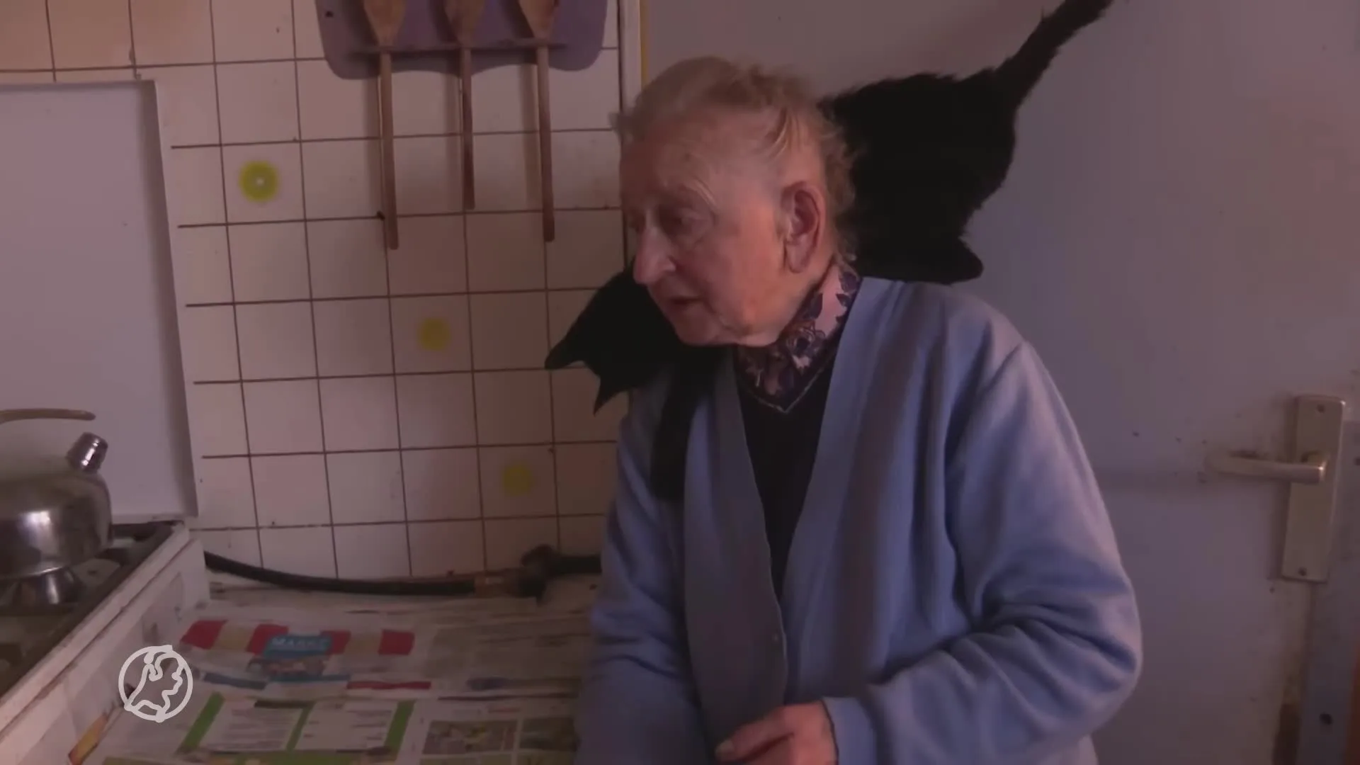 Man Bijt Hond-icoon Grietje Post (85) overleden