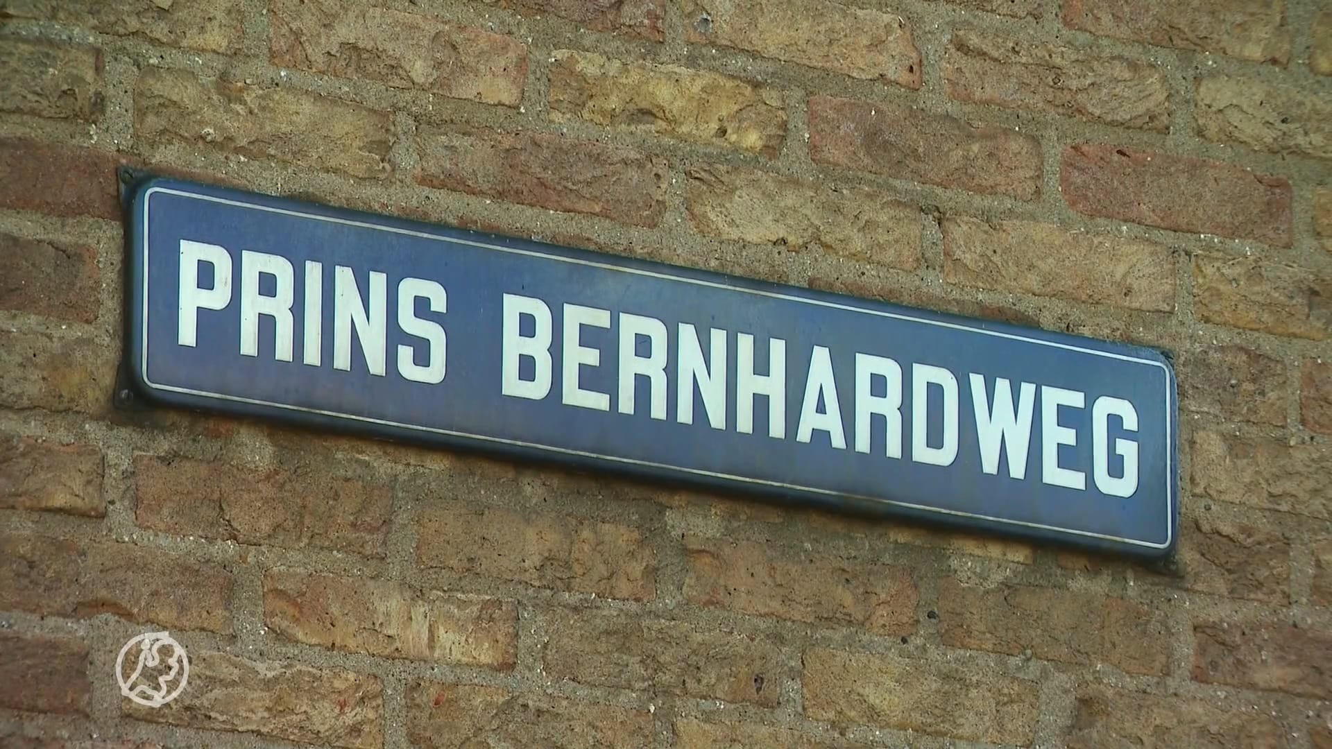 Moet er nu een andere naam komen voor de Prins Bernhardstraten en -pleinen?