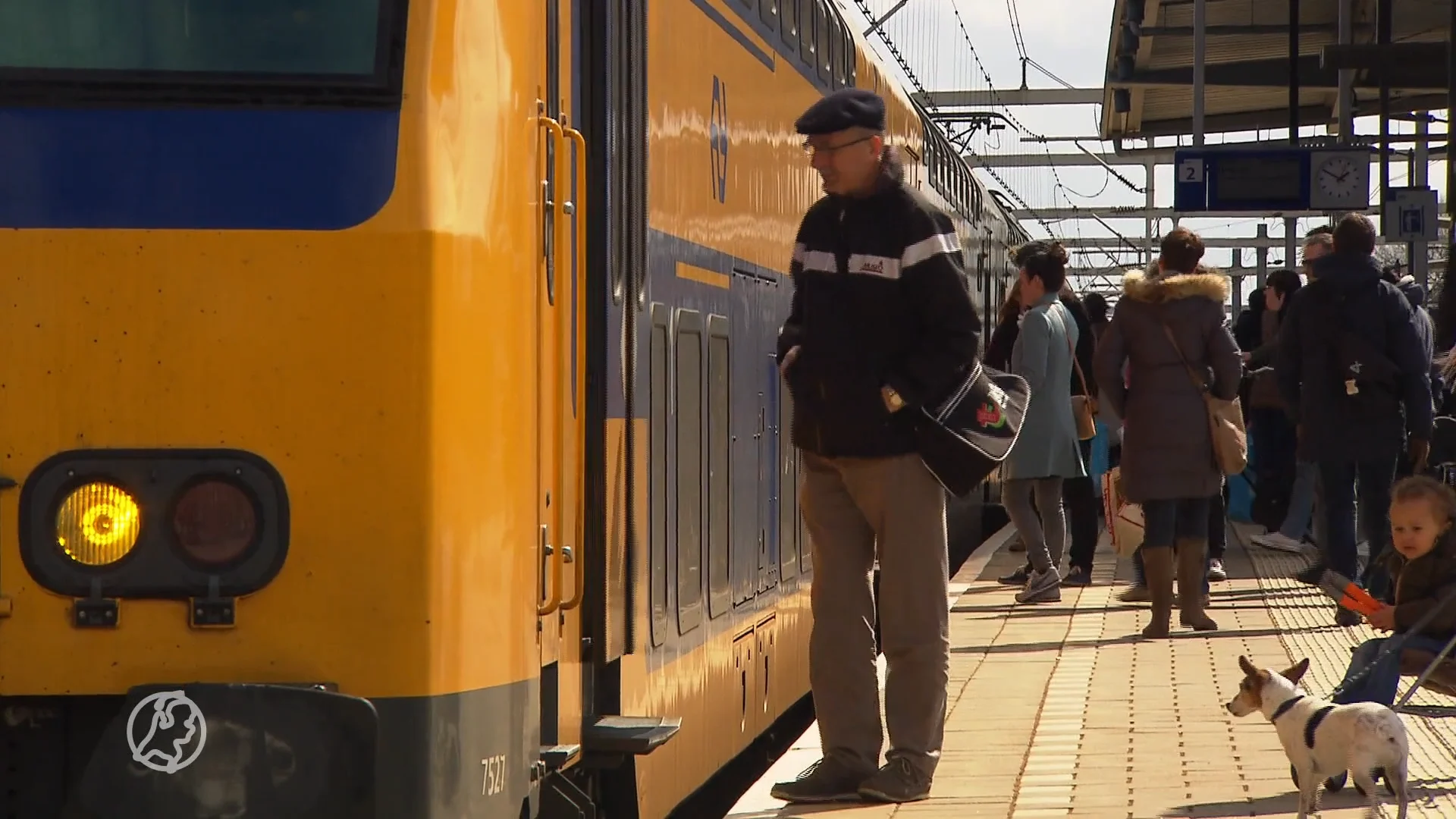 Wordt het treinkaartje in de spits nou wel of niet duurder?