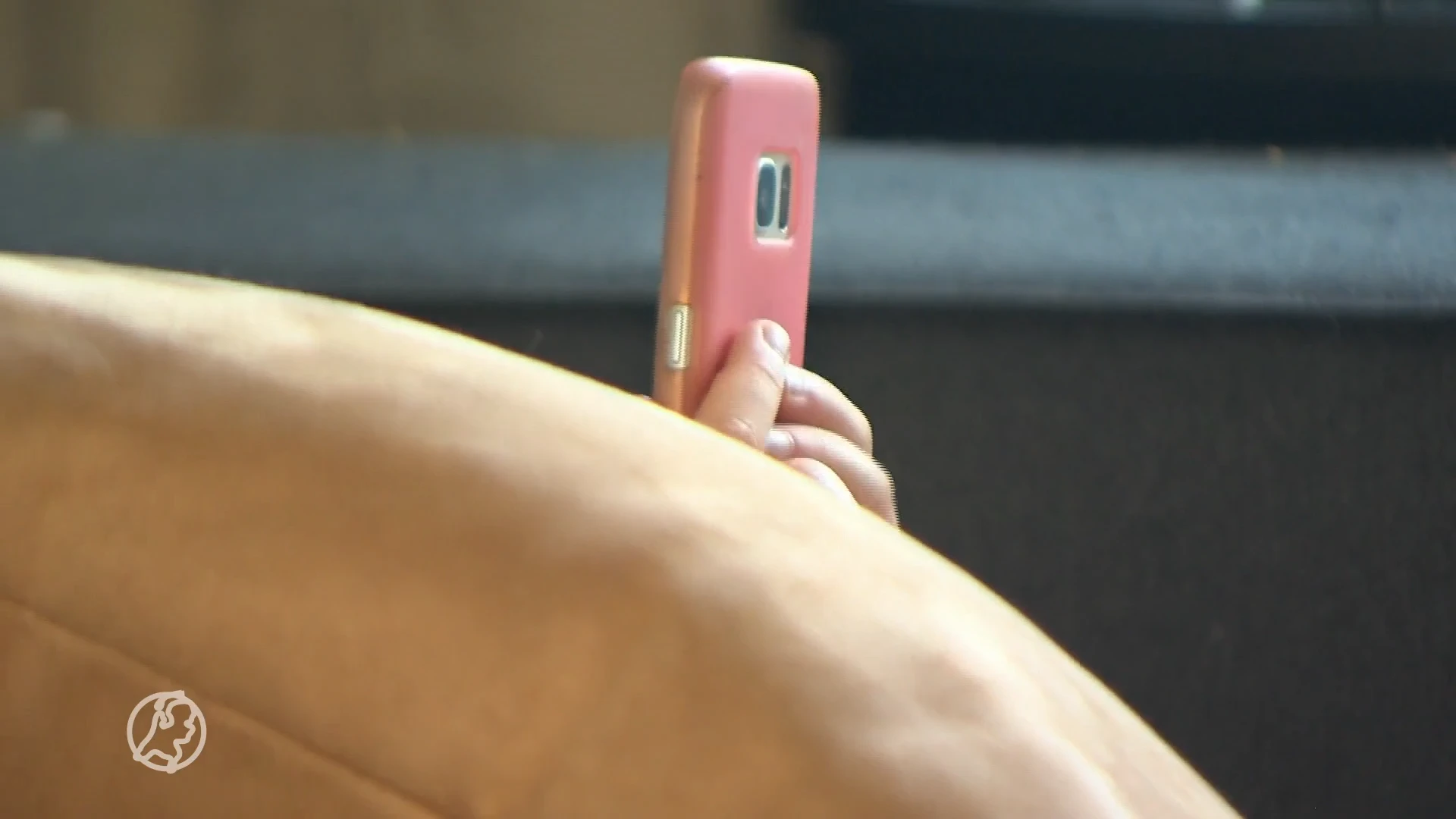 Baby's steeds vaker urenlang voor scherm, dit zijn de gevolgen