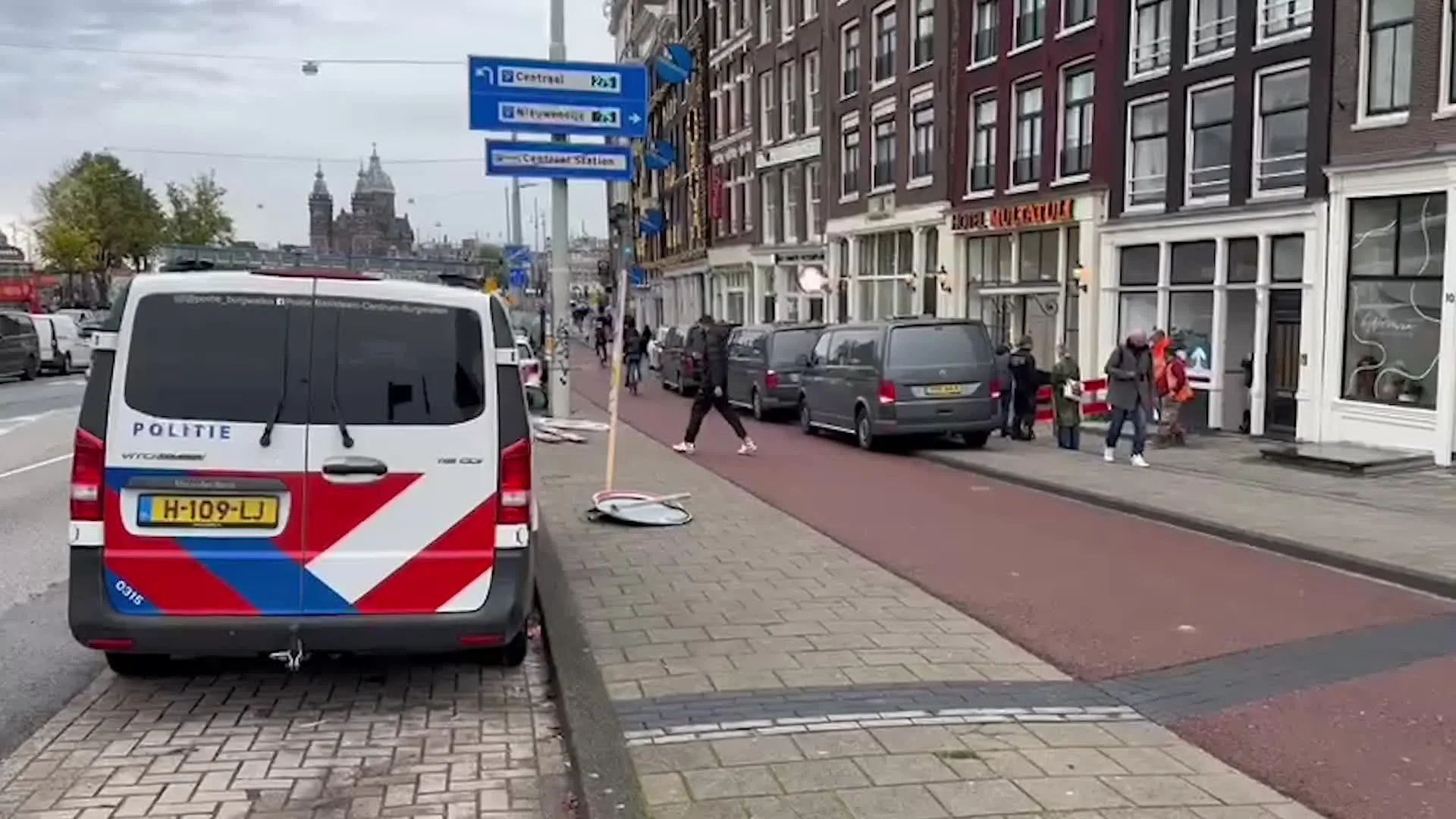 Voortvluchtige Bretly D. (24) aangehouden in Amsterdam