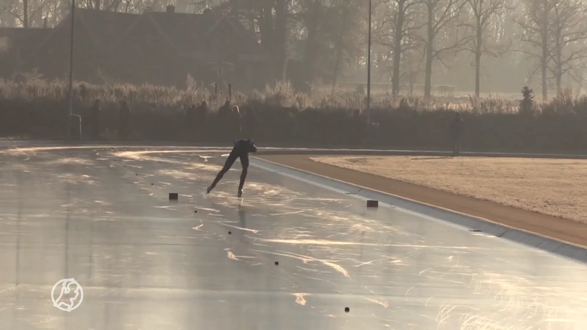 Bart Vreugdenhil verbetert stokoud werelduurrecord op natuurijs
