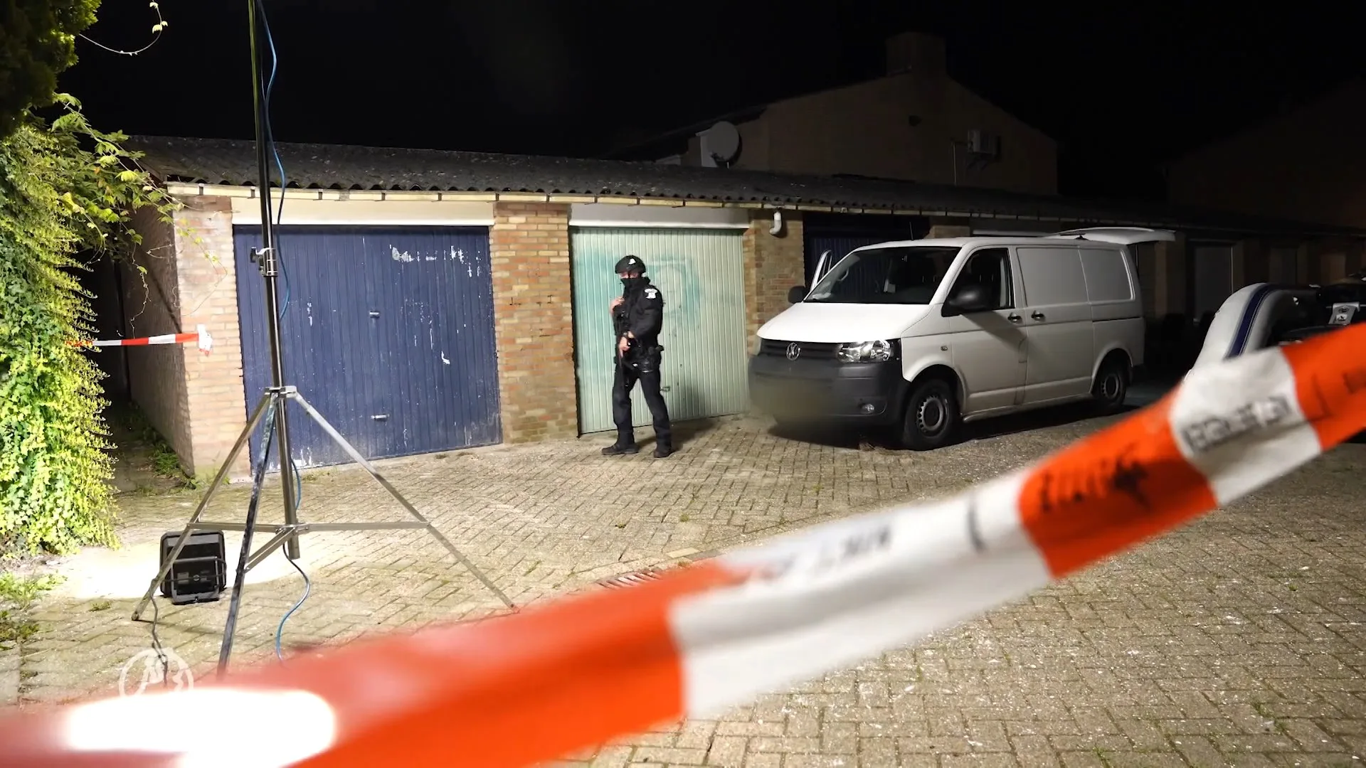 Mysterieuze politie-inval in garagebox Eindhoven