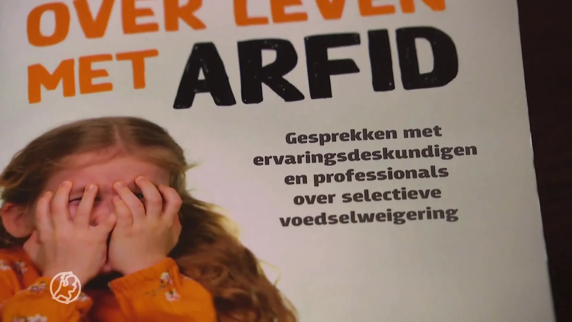 Ouders vragen aandacht bizarre eetstoornis: Fay (3) eet alleen brood met pindakaas en chocopasta