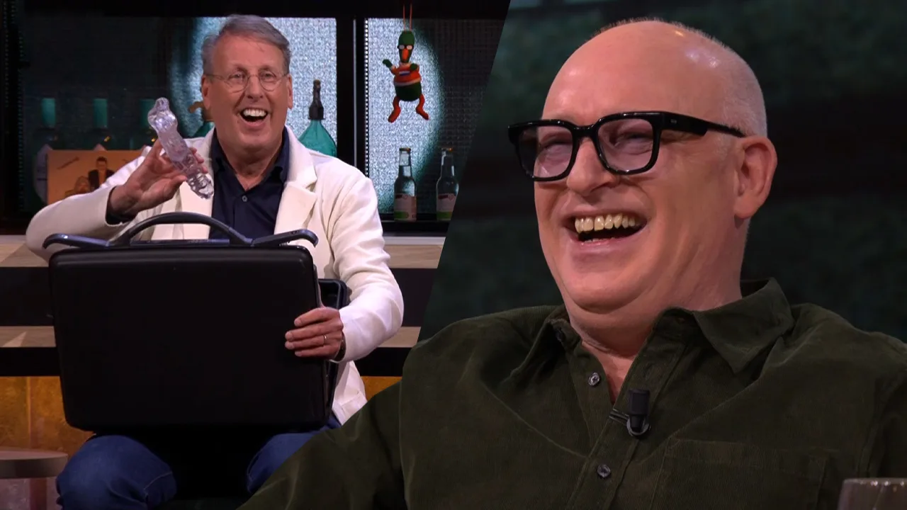 Chris doet opmerkelijke vondst in koffer: ‘Jammer dat Gerard Joling er niet is!’