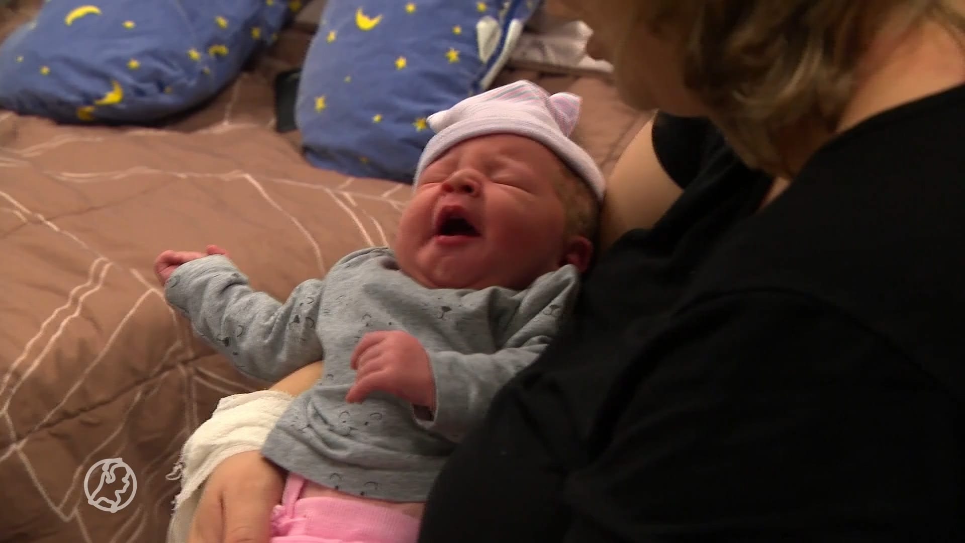 Nieuwjaarsbaby Charlize geeft ouders geweldige start van 2023: 'Beter kon het niet beginnen'