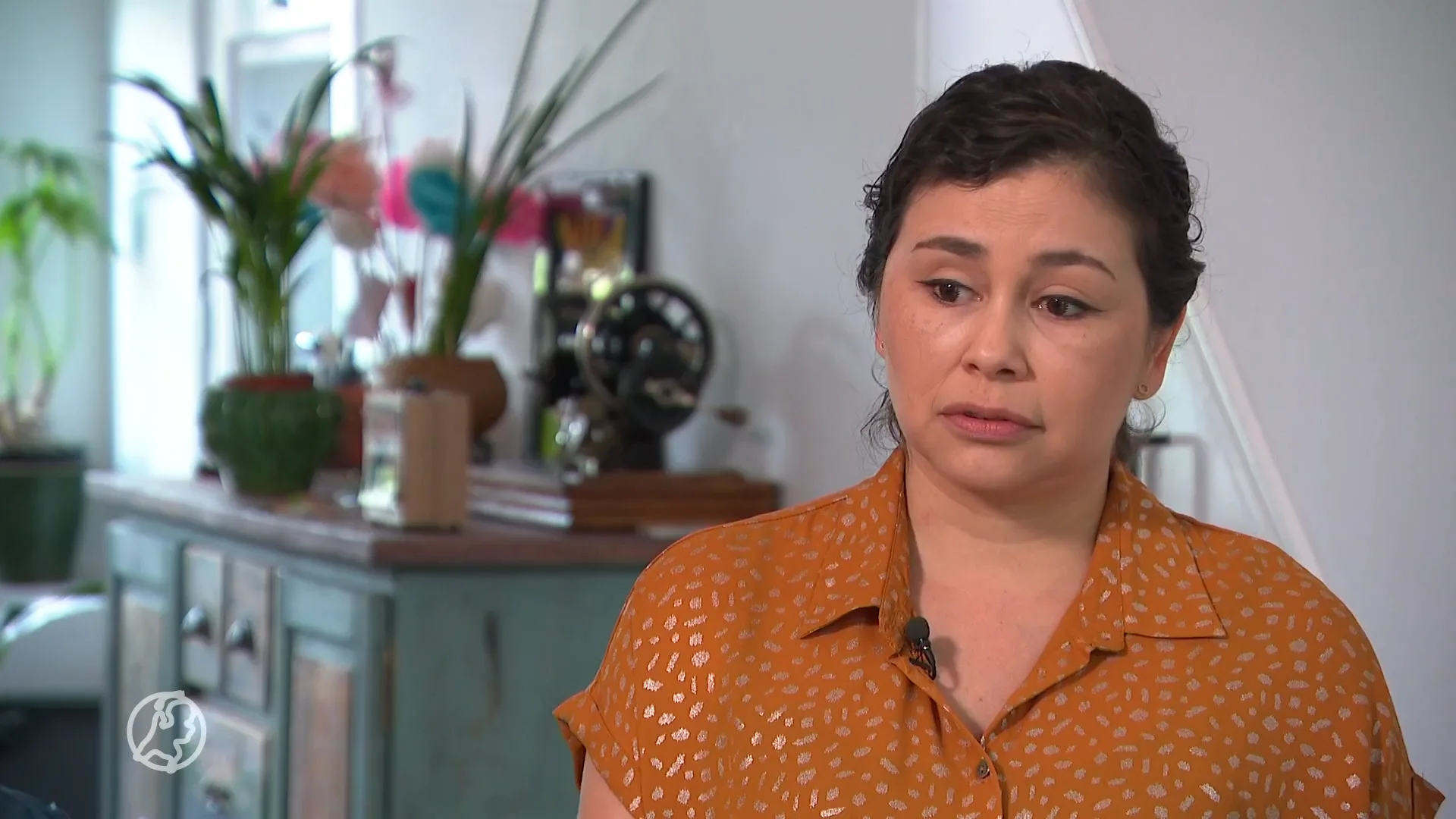 Maria kan geen woning vinden en moet noodgedwongen met ex samenwonen