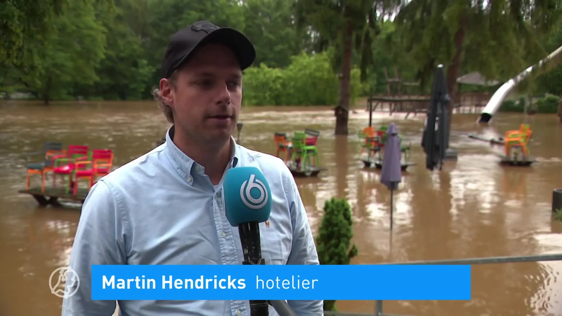 Water blijft stijgen in Limburg: inwoners Maastricht en omliggende dorpen moeten woningen verlaten