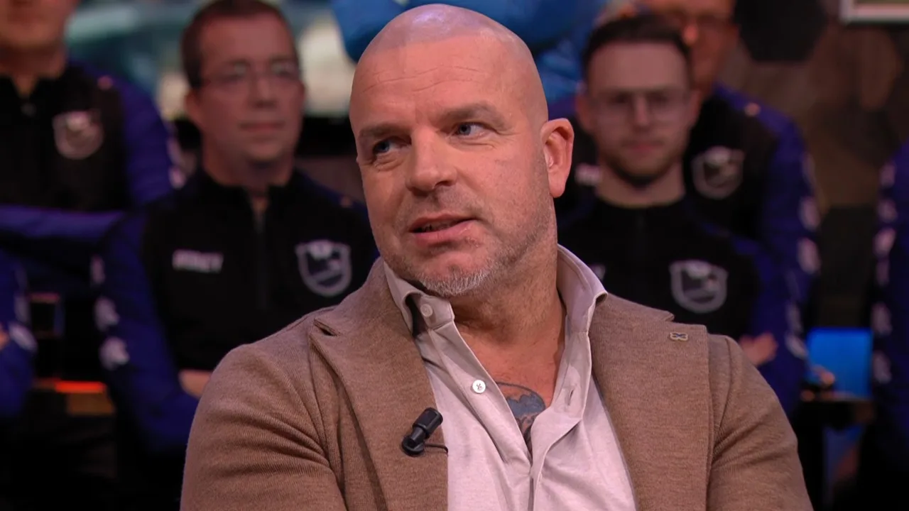 Andy laakt actie Alfred Schreuder: 'Had Blind gewoon succes gewenst, dan ben je een man!'