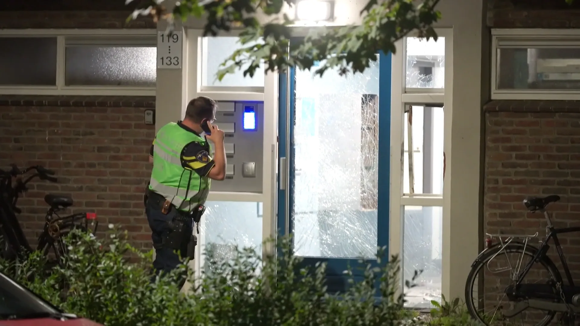 Explosie in portiek van flat in Utrecht