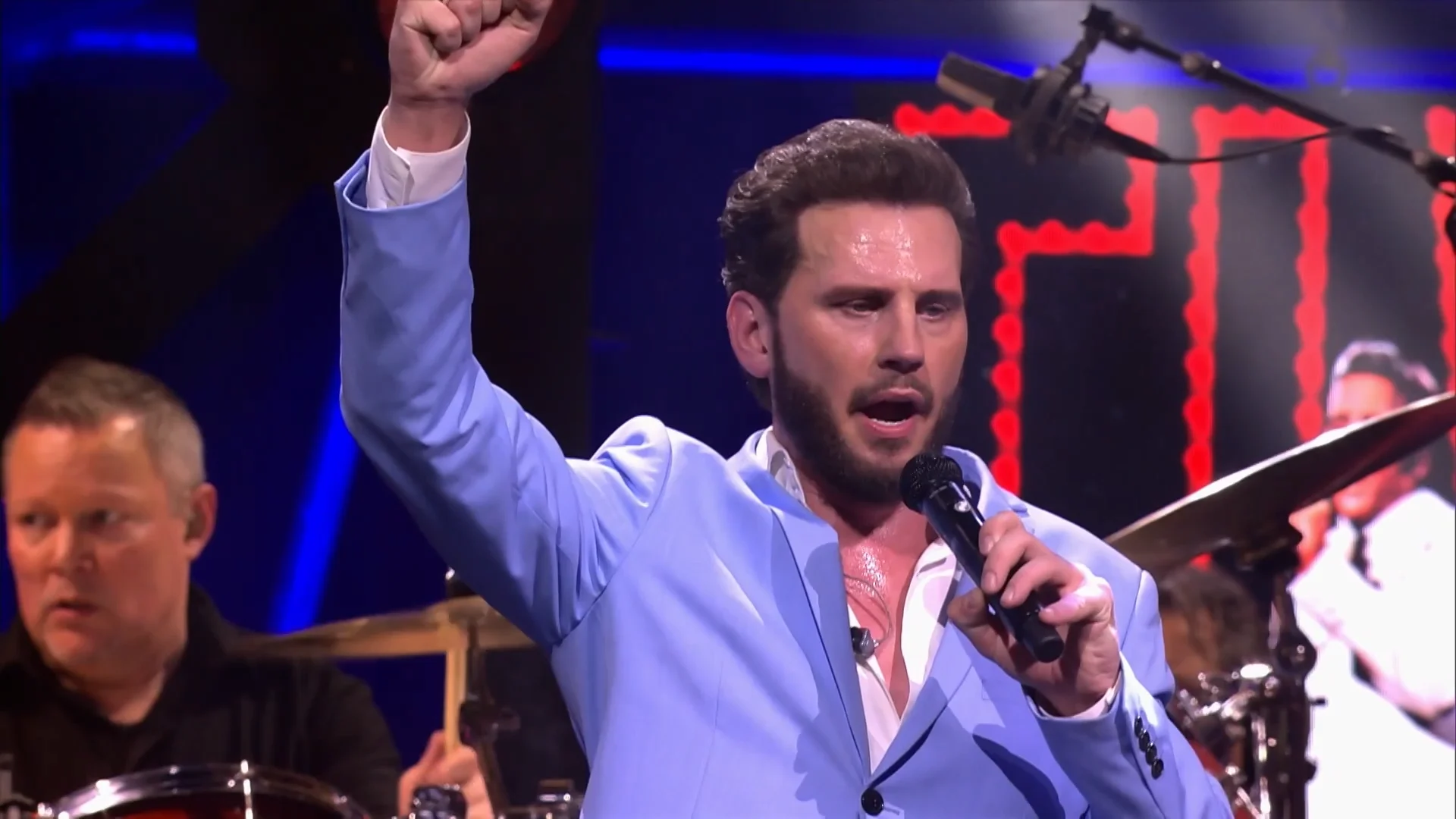 Bouke & The Elvis Matters Band - Suspicious Minds