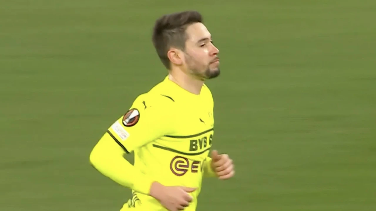 VIDEOGOAL: Borussia Dortmund - Rangers FC 2-4 (Guerreiro)